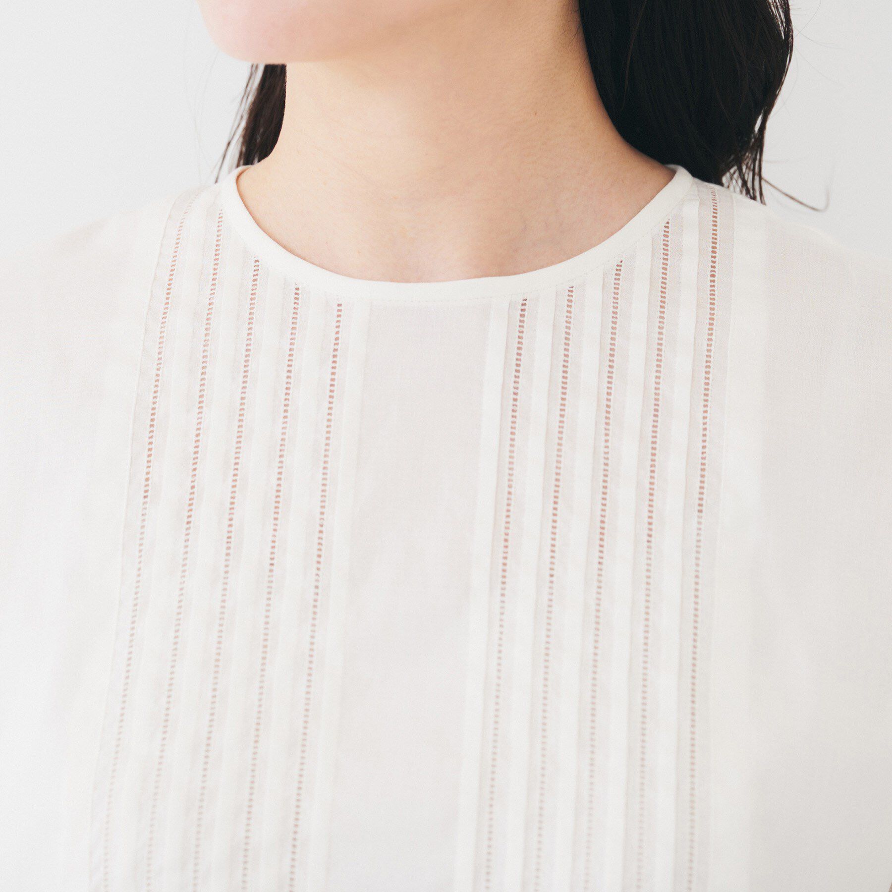 UNTITLED「【洗える】コットンピンタックブラウス」|シャツ・ブラウス|