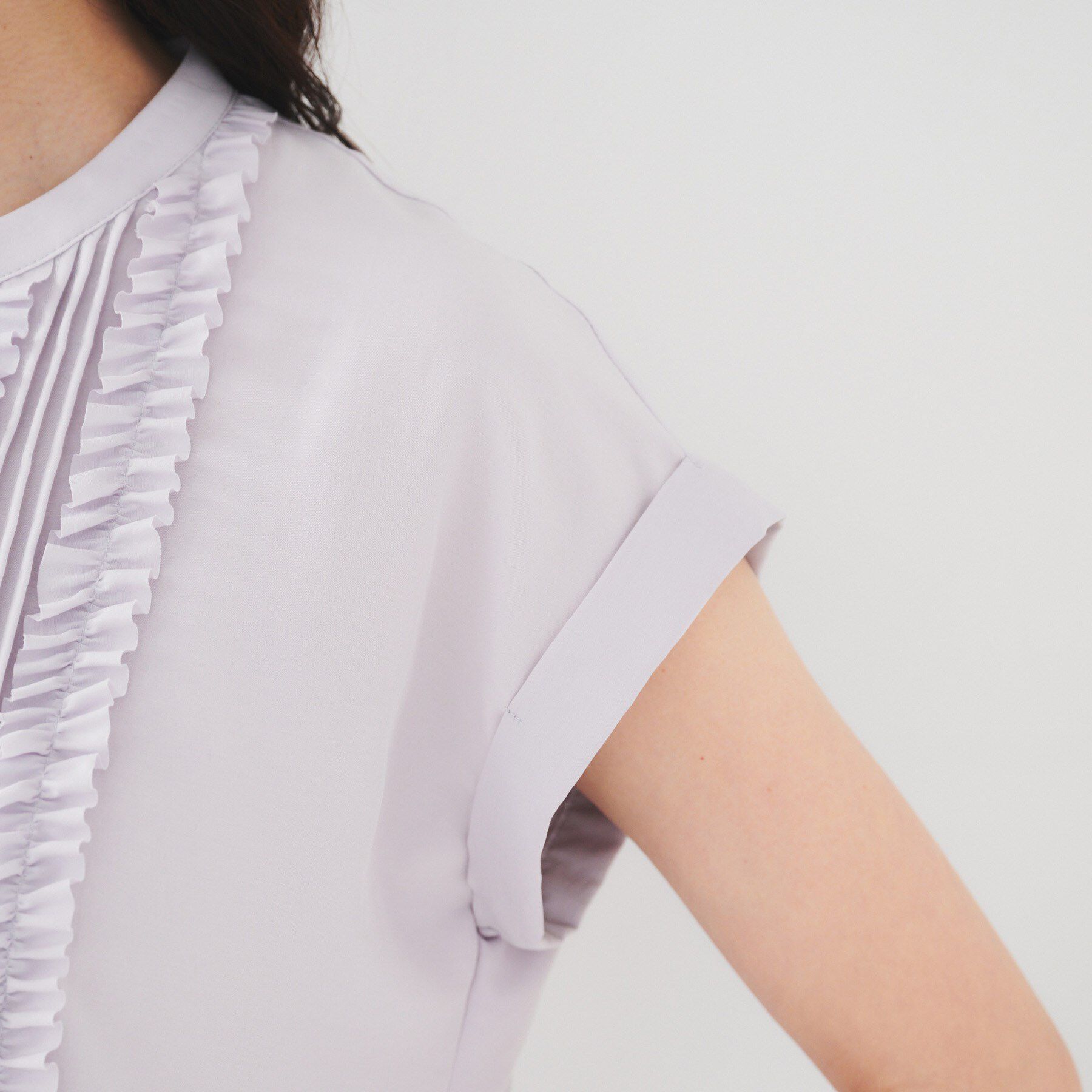 UNTITLED「【吸水速乾/UVケア】フィブリルフリルブラウス」|シャツ・ブラウス|