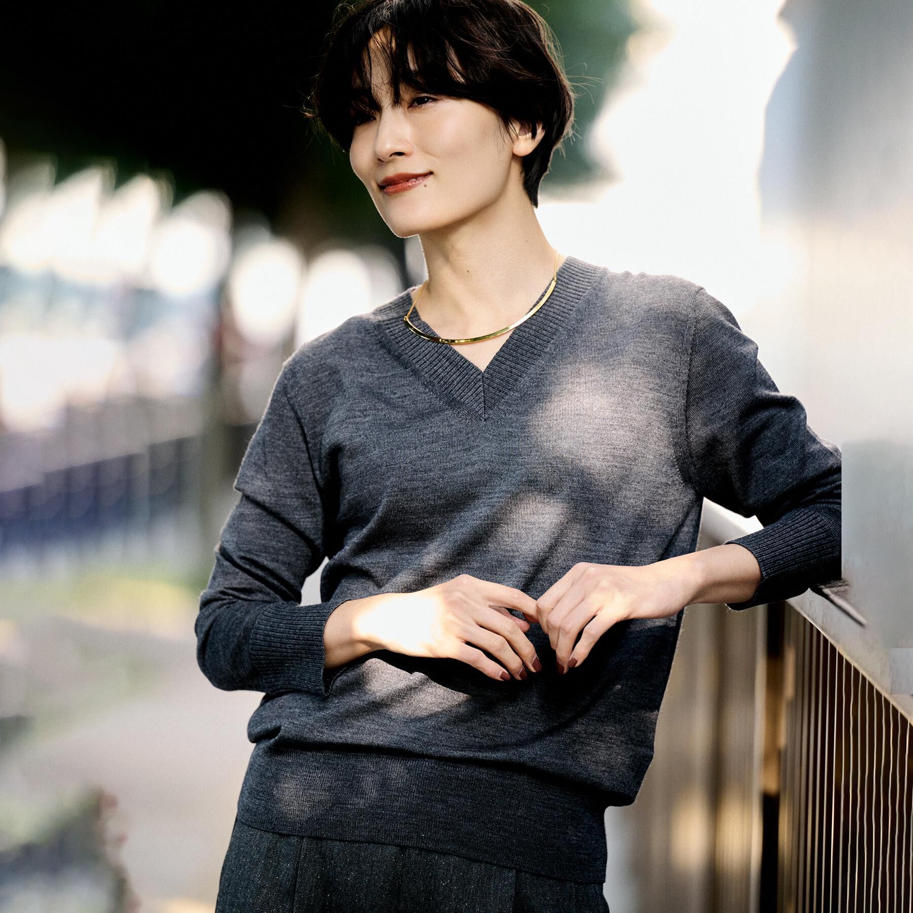 UNTITLED「【洗える/きれいめ】Vネックプルオーバーニット」|ニット・セーター|チャコールグレー(0