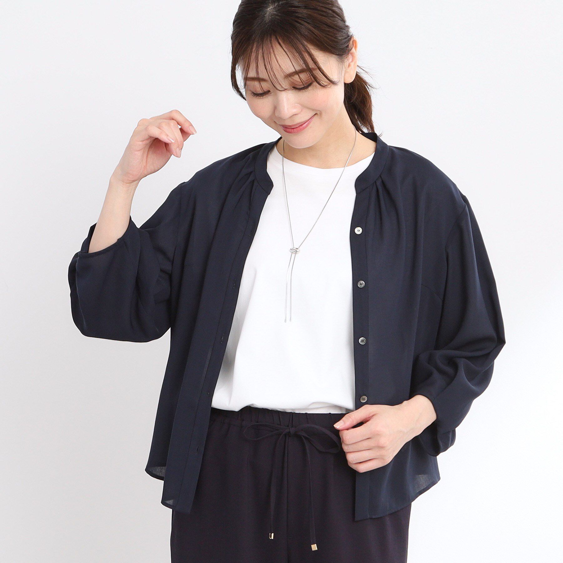 Reflect「【マシンウォッシュ可／セットアップ可】スリーブディティールブラウス」|シャツ・ブラウス|ネイビー(094)