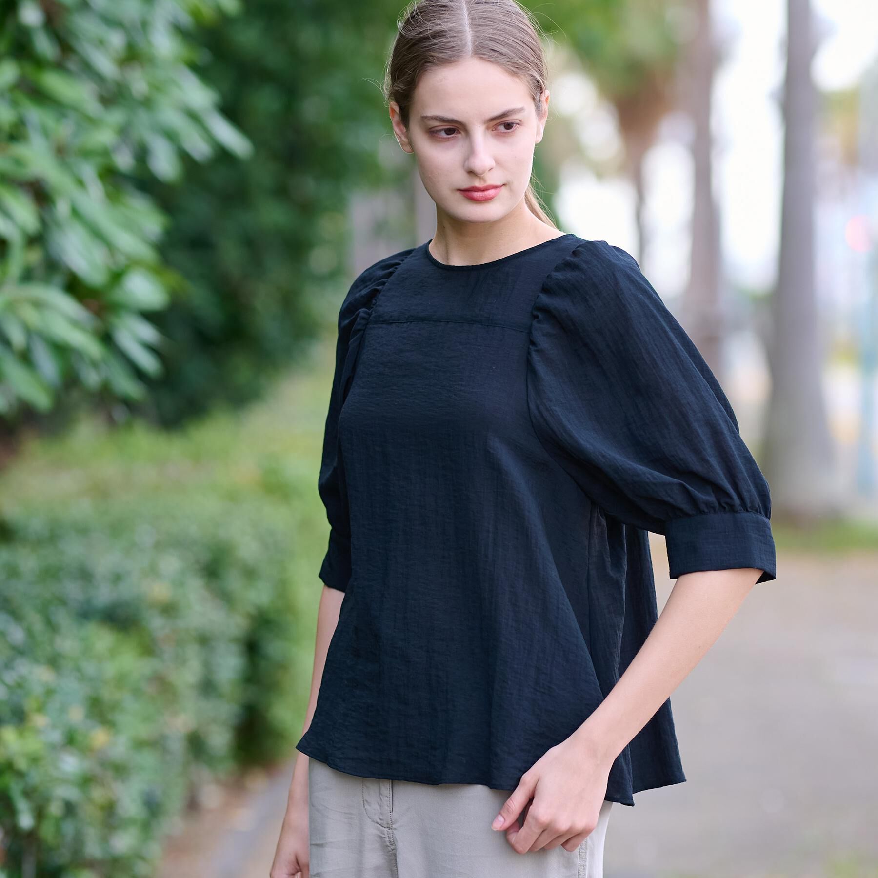 DRESSTERIOR「【洗える/清涼感】ボリュームスリーブバックジップブラウス」|シャツ・ブラウス|