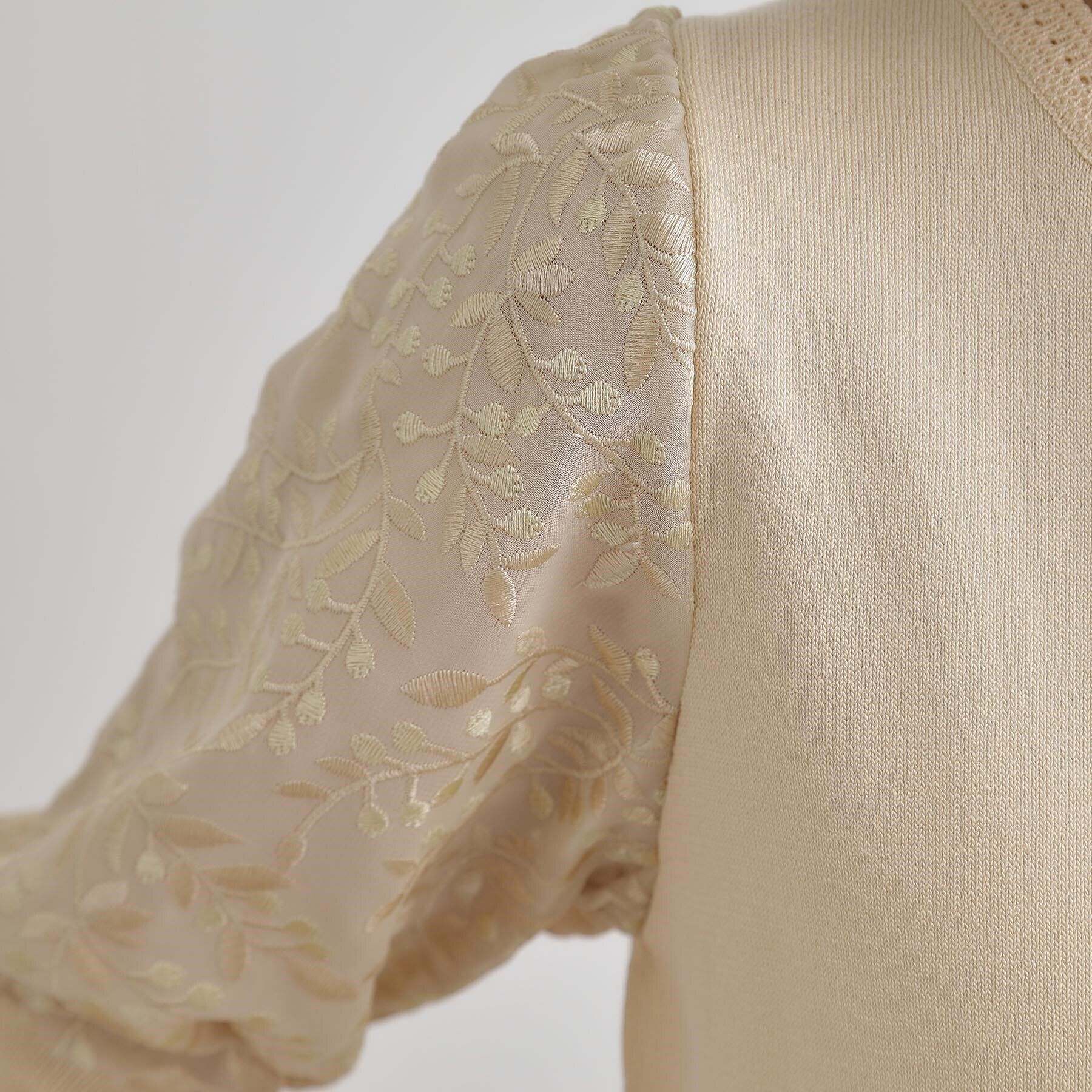 grove「ほんのり透ける抜け感がポイント！袖刺繍5分袖プルオーバー」|ニット・セーター|