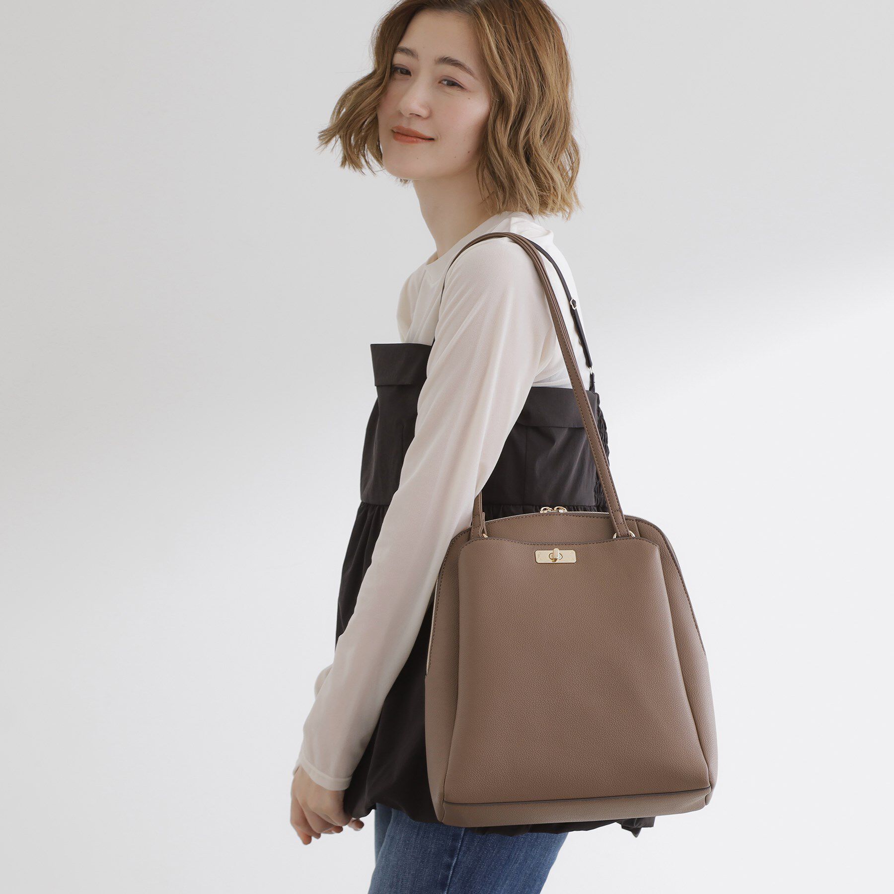 grove「ヒネリポケット2WAYリュック」|リュック|モカブラウン(042