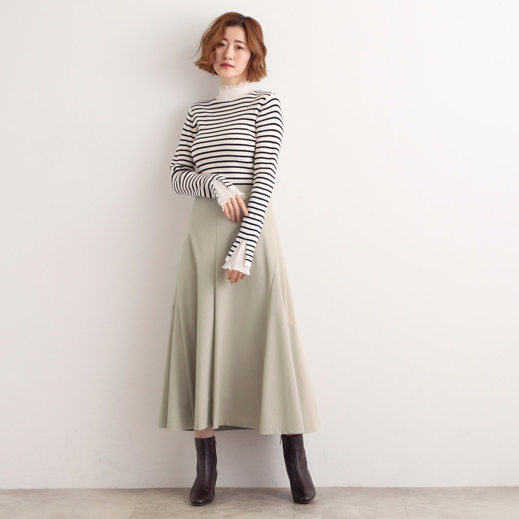 grove「もっちりナイロンストレッチトラペーズスカート」|スカート|