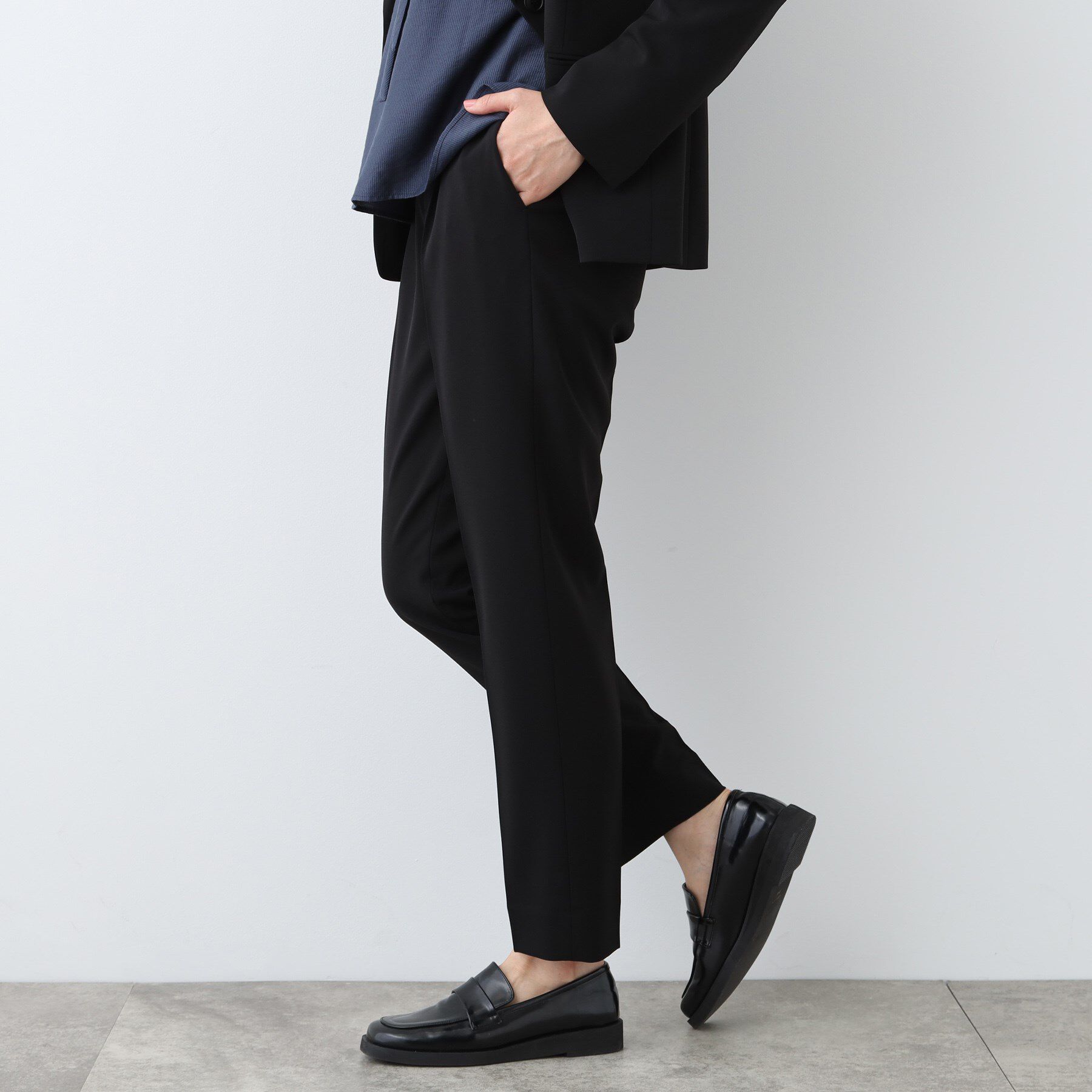 INDIVI「【洗える／UVケア／スーツ】ストレッチタックテーパードパンツ」|その他|