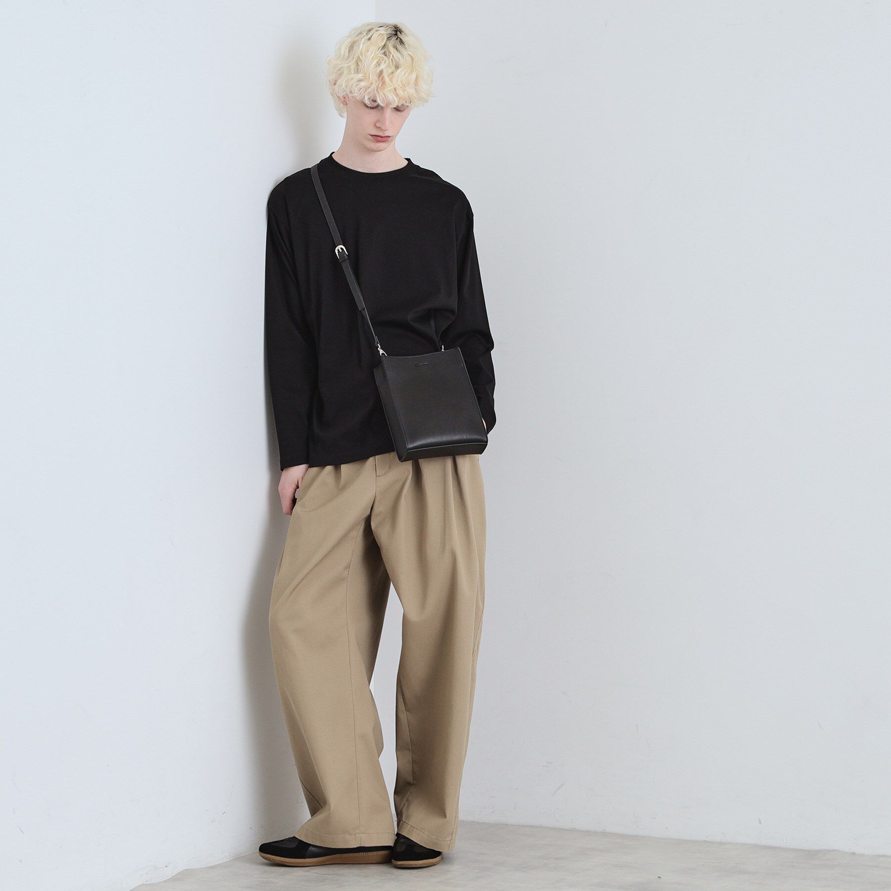 tk.TAKEO KIKUCHI「スクエアボックスショルダーバッグ（ユニセックスアイテム）」|ショルダー・メッセンジャー|