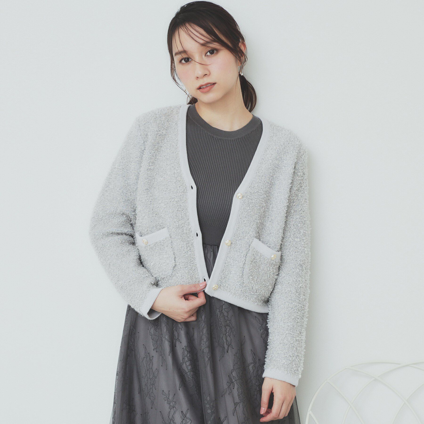 index「Vネックショートラメカーディガン【洗濯機洗い可】」|カーディガン|