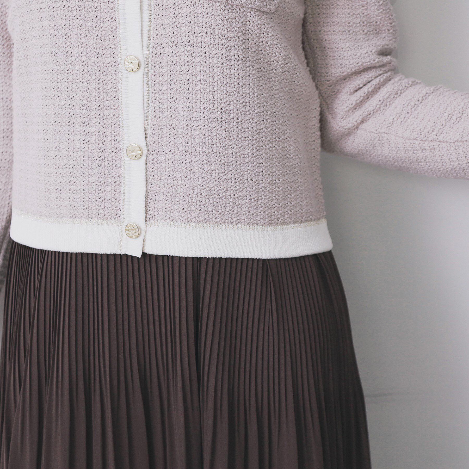 index「ロゴ刺繍クルーカーディガン【洗濯機洗い可】」|カーディガン|