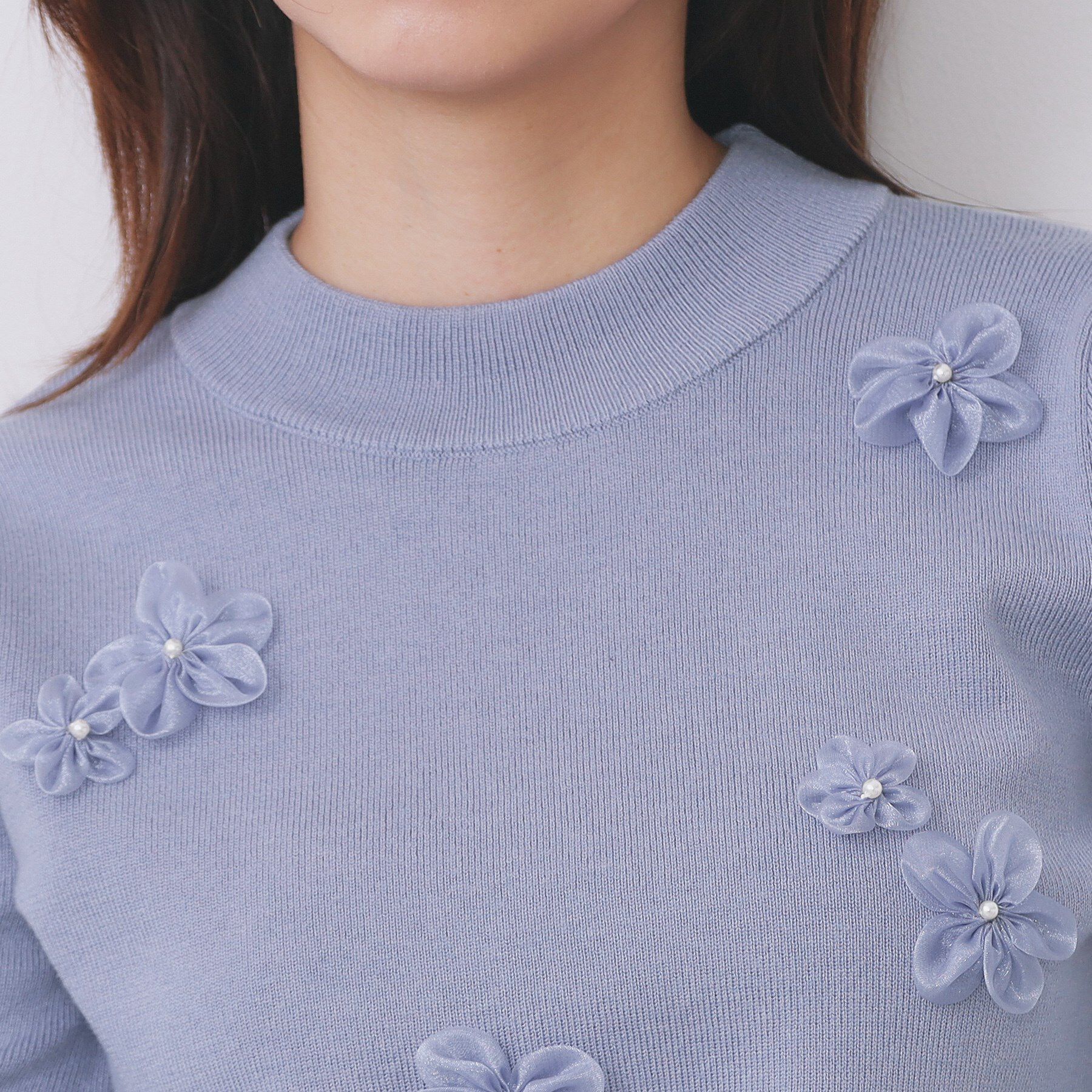 index「フラワーモチーフハイネックニット【洗える】」|ニット・セーター|