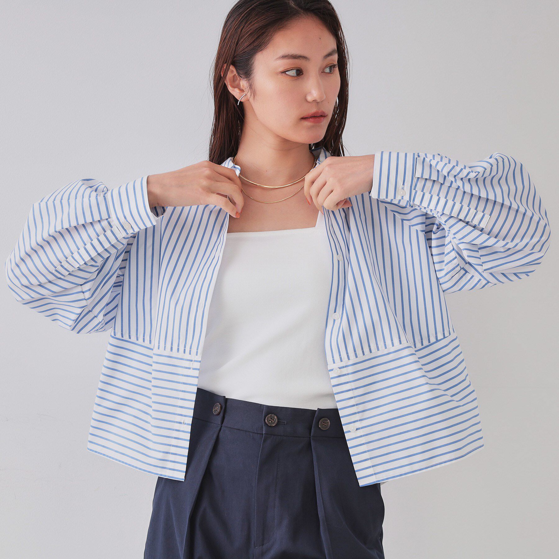 OPAQUE.CLIP「《andGIRL掲載》ストライプフォルムシャツ【洗濯機洗い可】」|シャツ・ブラウス|オフホワイト(303