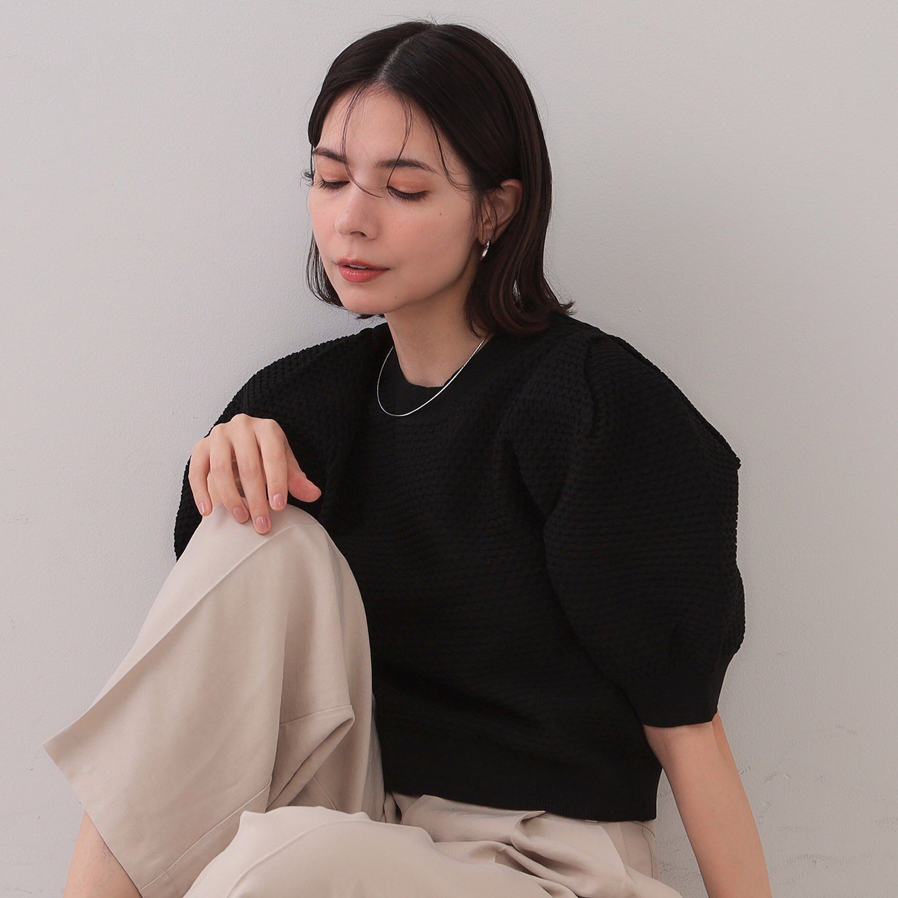 OPAQUE.CLIP「ぽこぽこパフスリーブニット【洗濯機洗い可/抗ピル】」|ニット・セーター|ブラック(019)