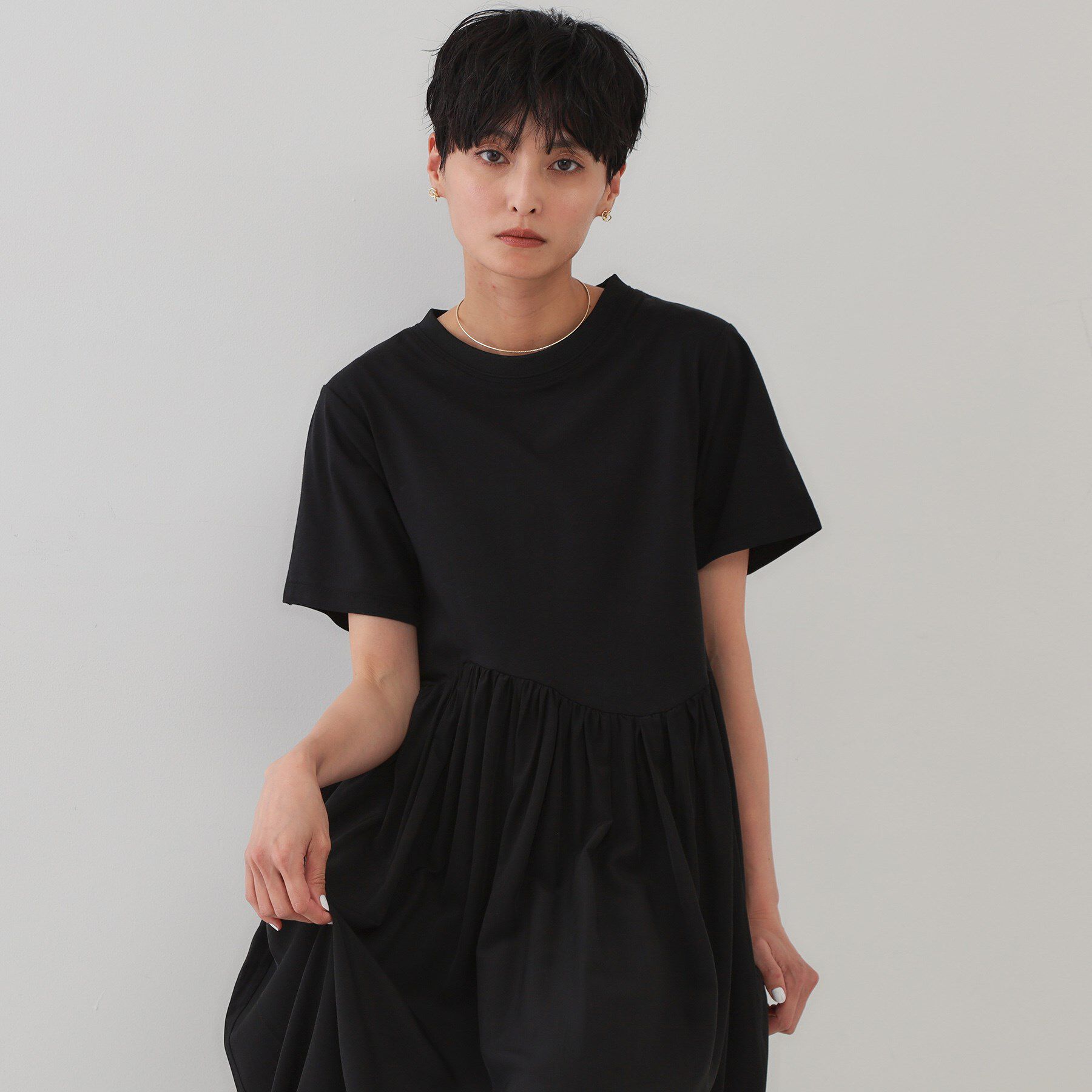 OPAQUE.CLIP「アシメドッキングフレアワンピース【洗濯機洗い可】」|ワンピース|ブラック(019)