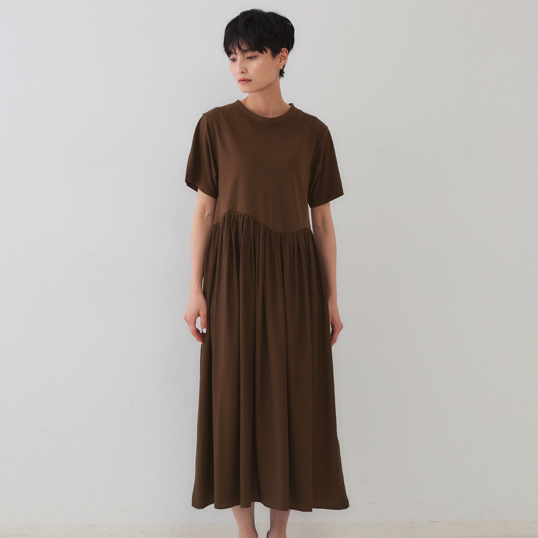 OPAQUE.CLIP「アシメドッキングフレアワンピース【洗濯機洗い可】」|ワンピース|