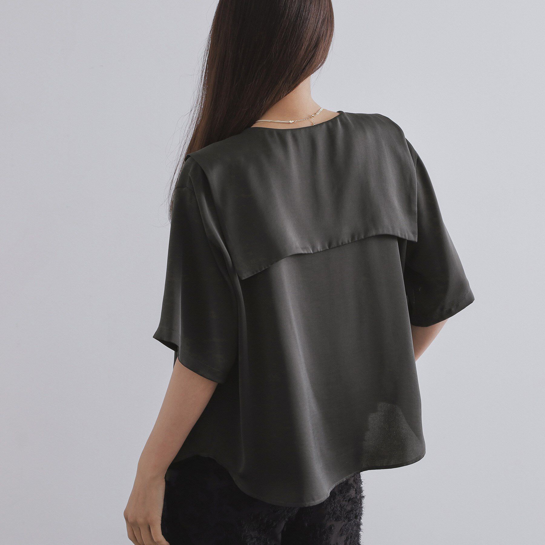 OPAQUE.CLIP「ヴィンテージサテンセーラーカラーブラウス【洗濯機洗い可】」|シャツ・ブラウス|