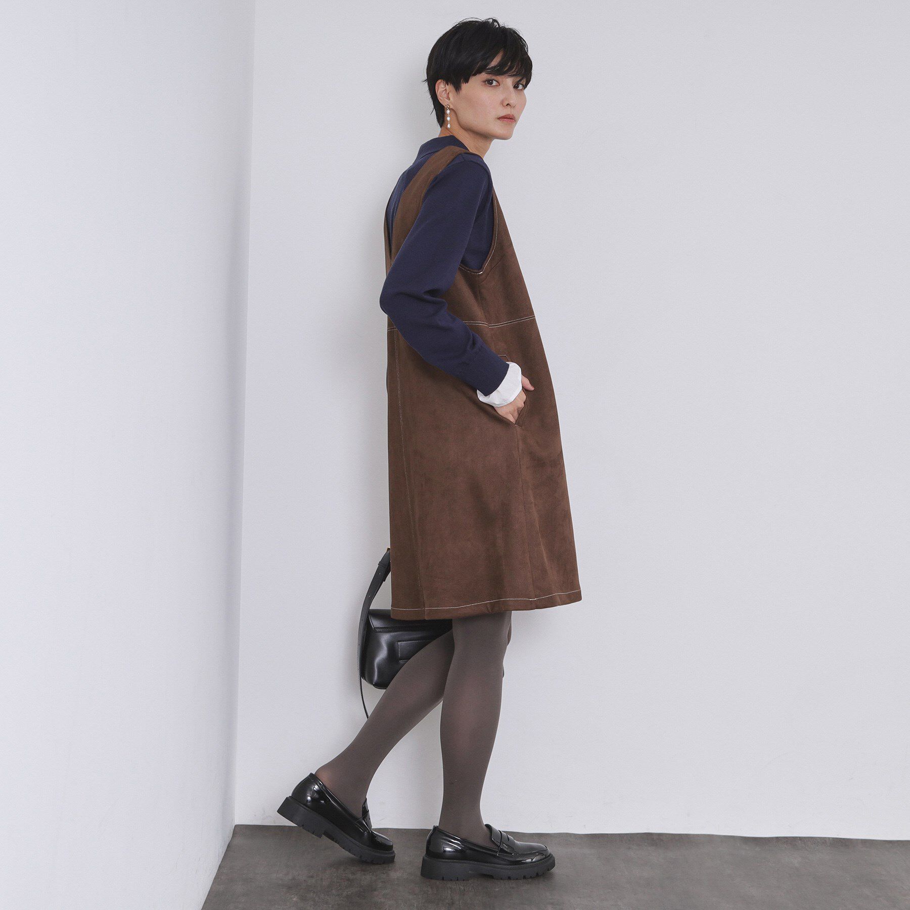 OPAQUE.CLIP「スエードライクVネックジャンドレ【洗濯機OK】」|ワンピース|