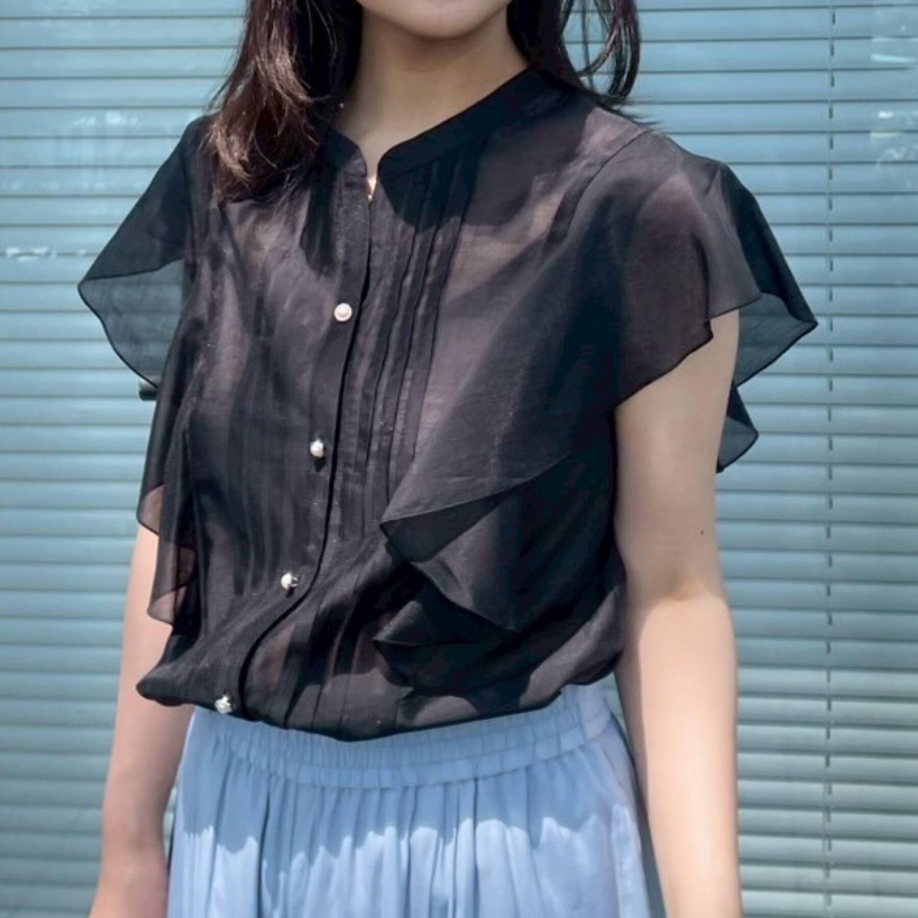 Couture broach「【洗える・オシャレな透け感】タックデザインフレア袖シアーブラウス」|シャツ・ブラウス|