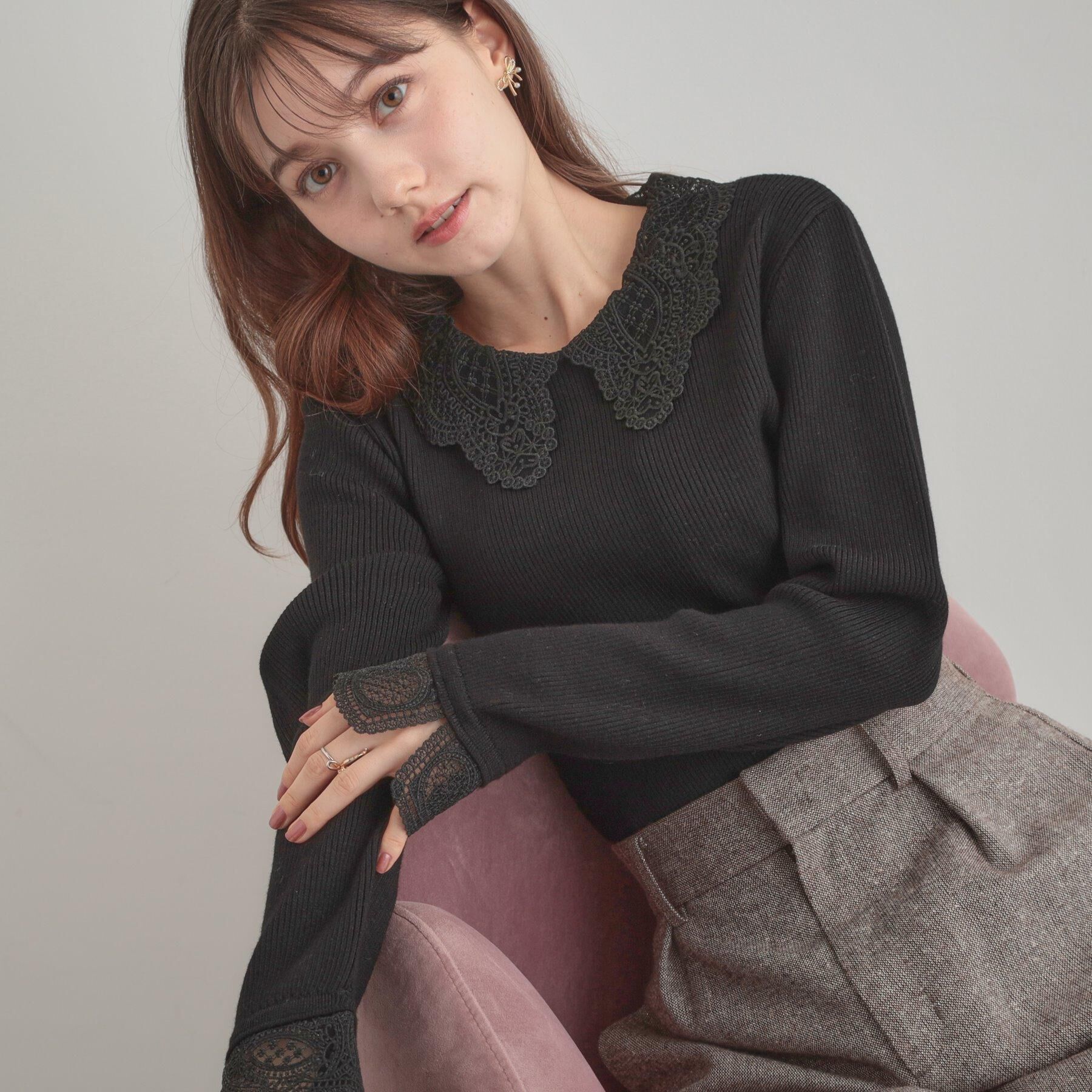 Couture broach「【着映え・フェミニン・通勤】レース衿カフス付きリブニット」|ニット・セーター|ブラック(719)