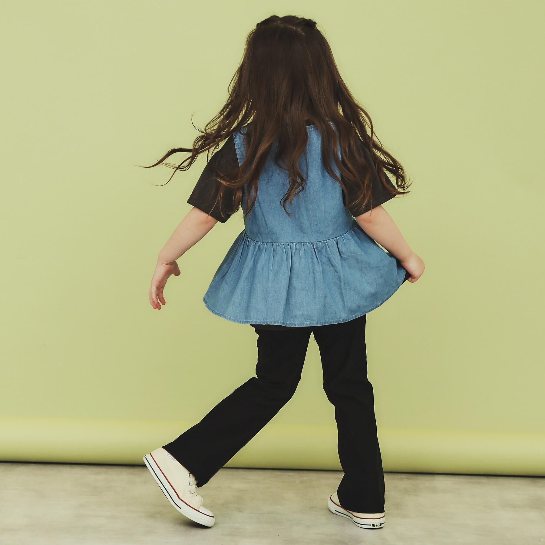 THE SHOP TK「【120-150】ペプラムライトデニムジレ/洗濯機OK・ママとおそろい」|ベスト・ジレ|