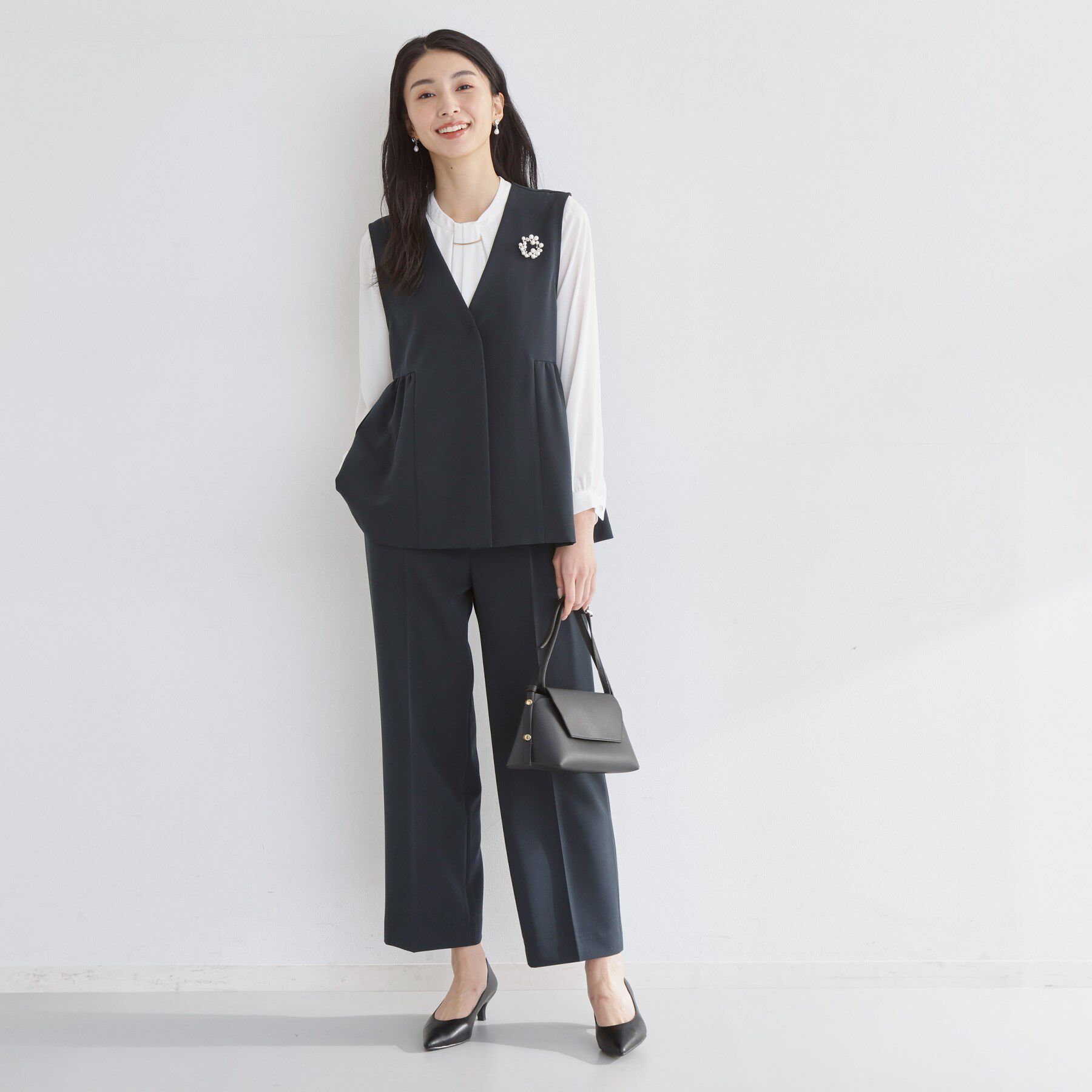 THE SHOP TK「【通勤・きちんと見えに】ダブルクロス ペプラムジレ/セットアップ可」|ベスト・ジレ|