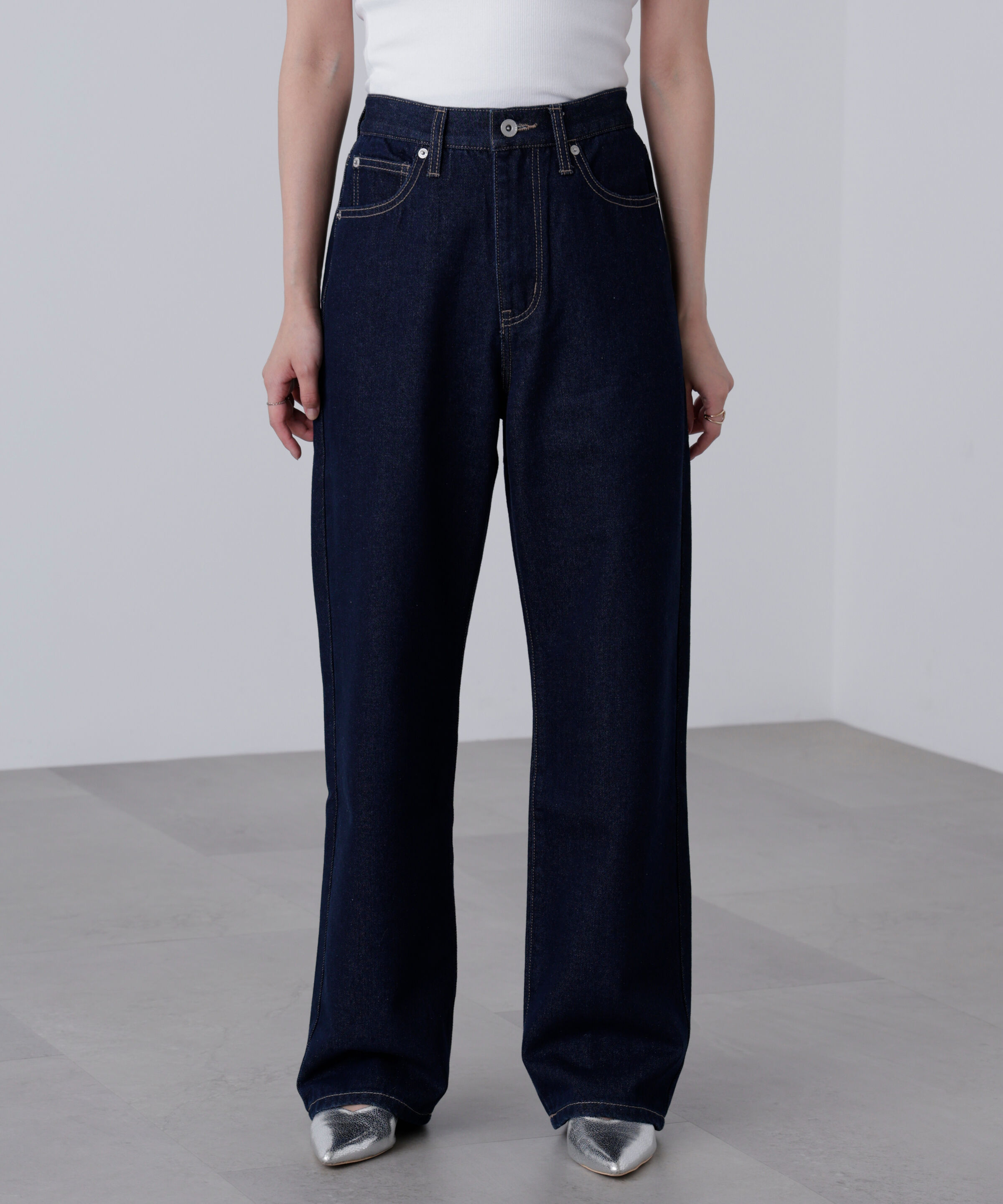  「[XS-Lサイズ展開]ストレートデニムパンツ」|その他|ワンウォッシ 1