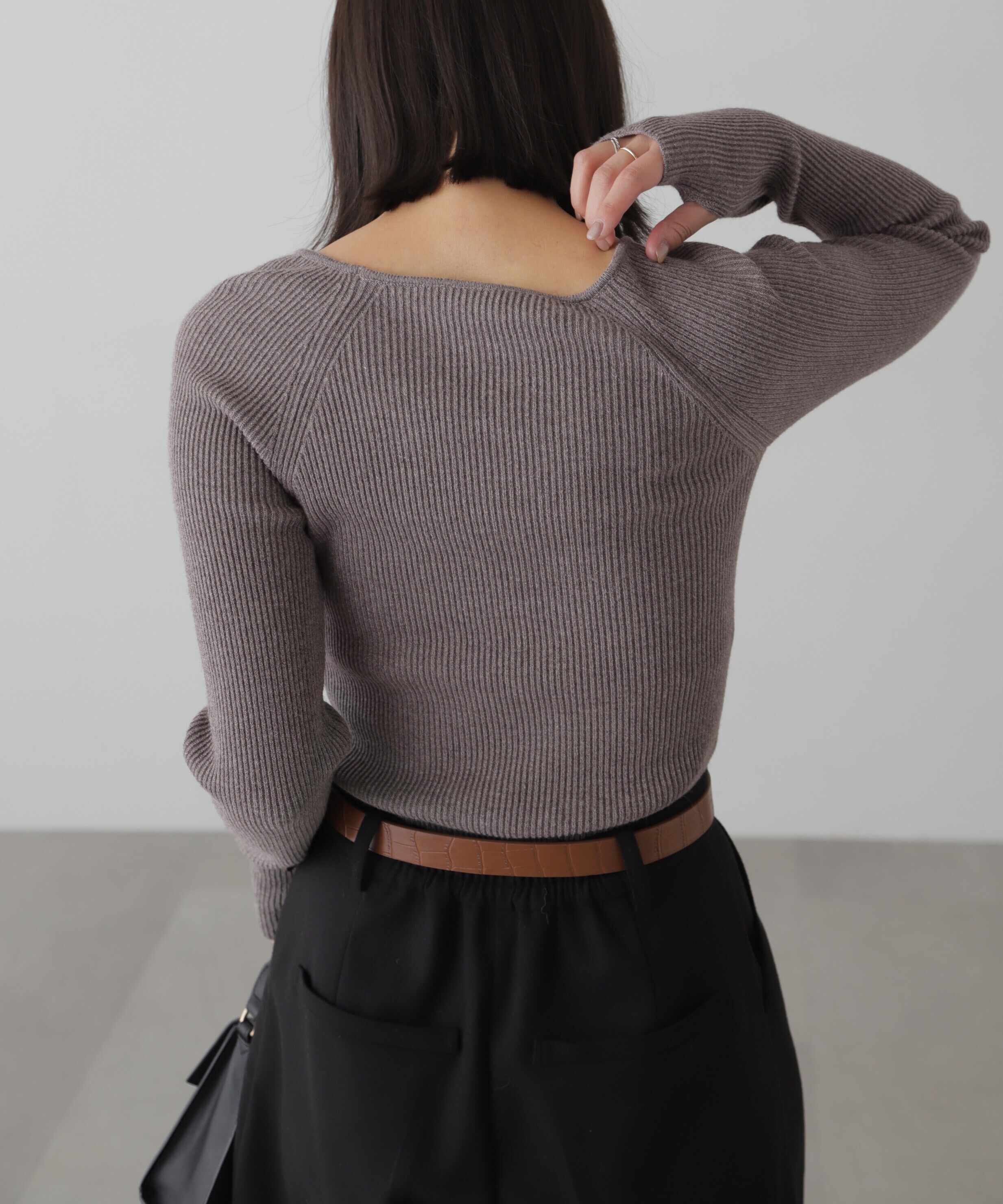  「クルーネックカッティングニット」|ニット・セーター|