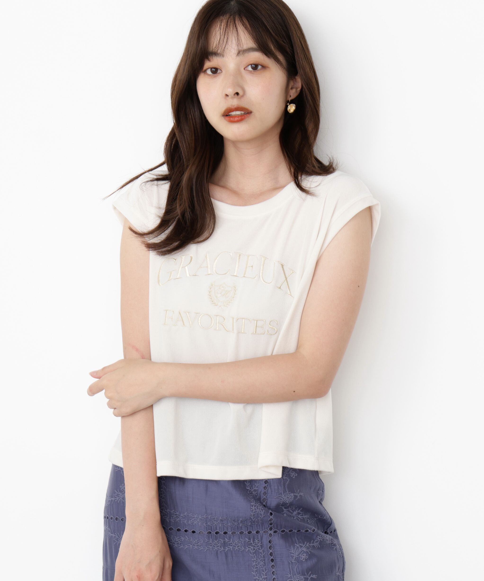 PROPORTION BODY DRESSING「＜ハンドウォッシャブル＞シアーベロア刺繍Tシャツ」|Tシャツ・カットソー|