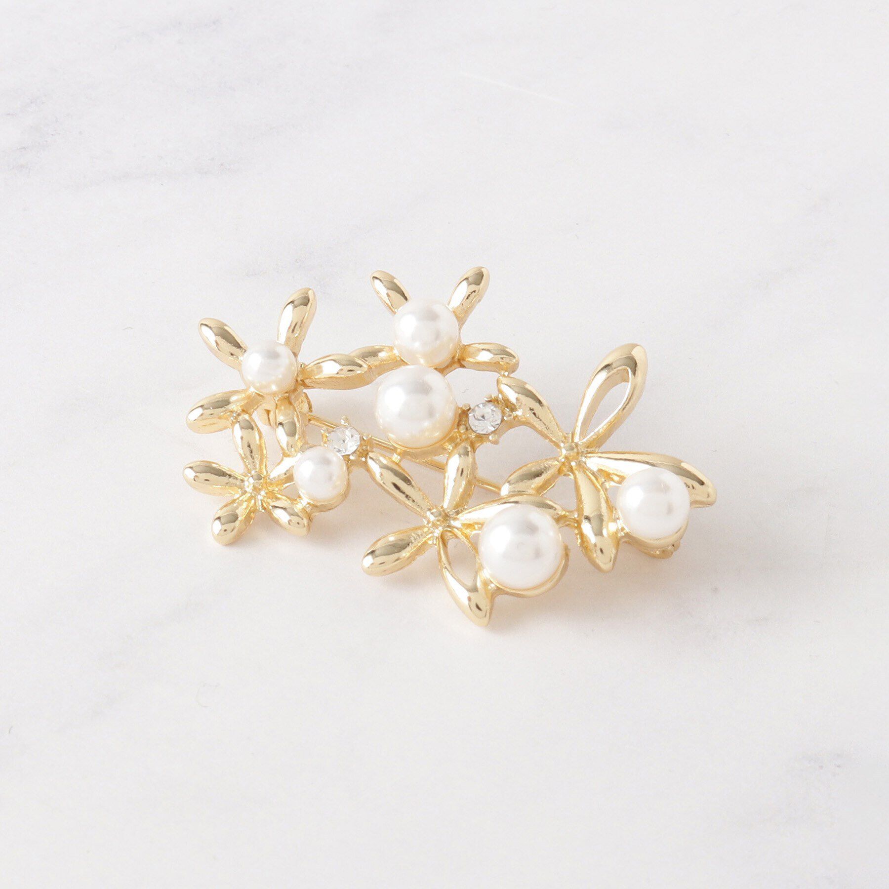 SHOO･LA･RUE「【セレモニー】上品華やかな　4デザインアソートブローチ」|ブローチ・コサージュ|ゴールド(407)