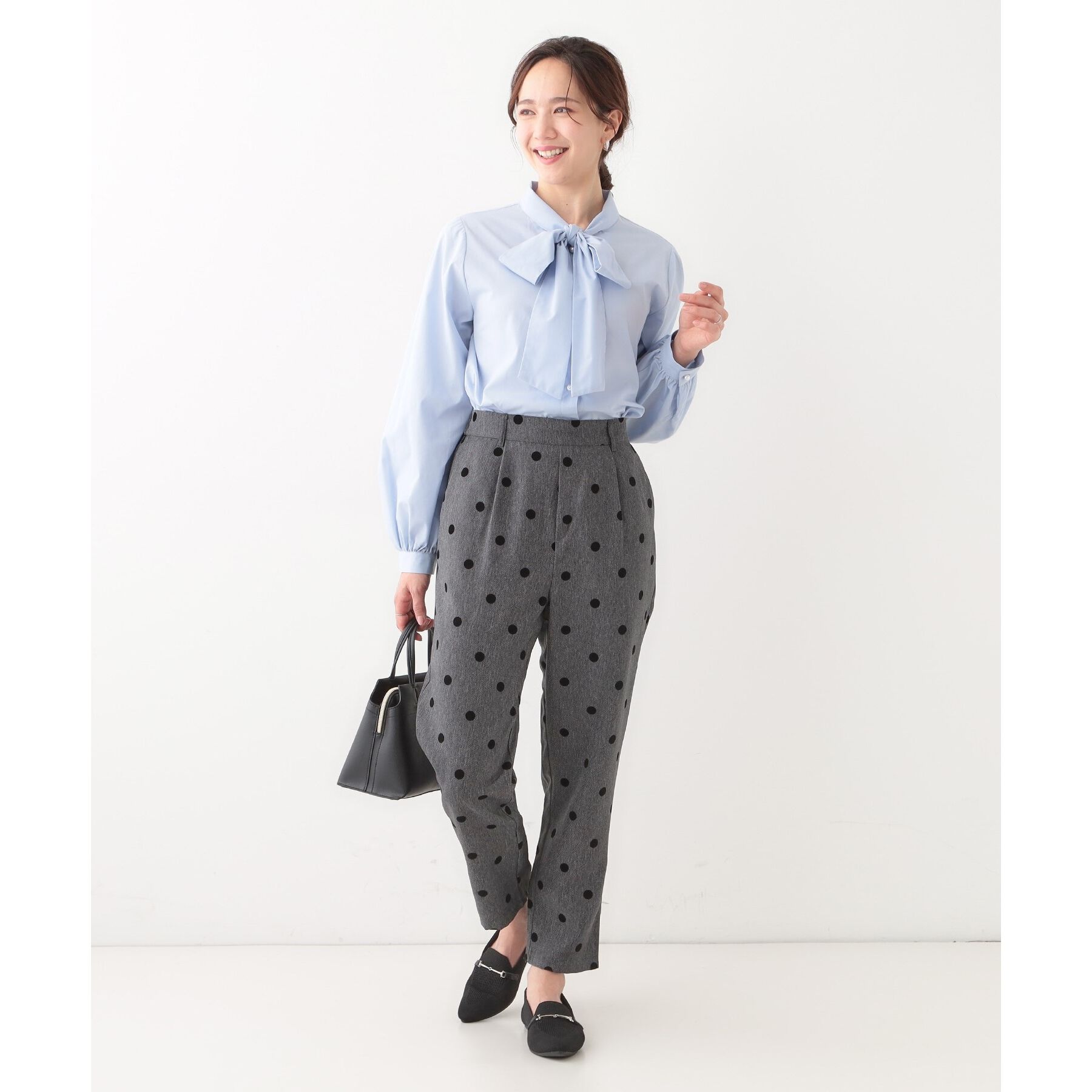 SHOO･LA･RUE「【S-LL】お顔回りを華やかに リボンタイブラウス」|シャツ・ブラウス|