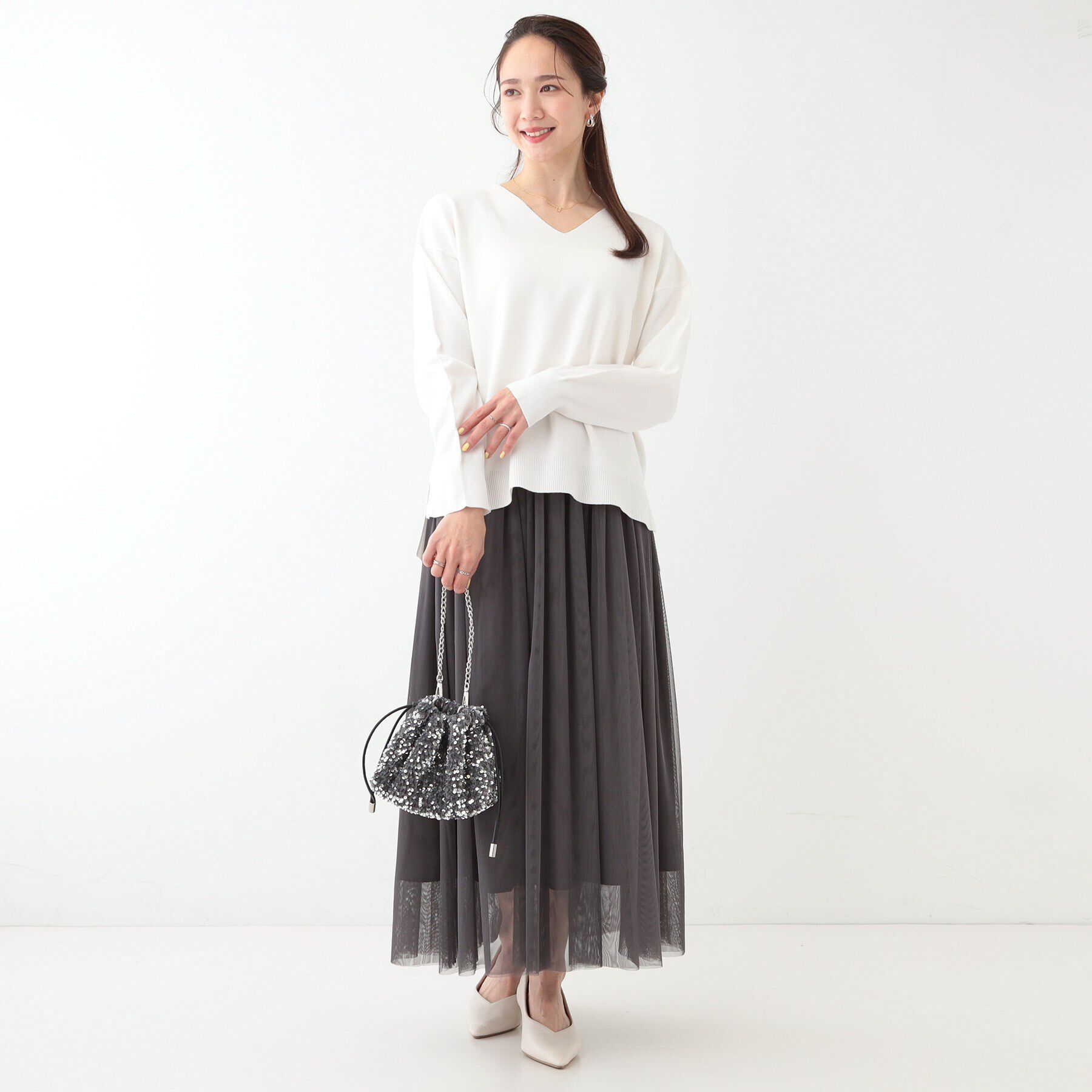 SHOO･LA･RUE「【洗える/S-LL】お顔周りすっきり 優しい肌触りのVネックニット」|ニット・セーター|