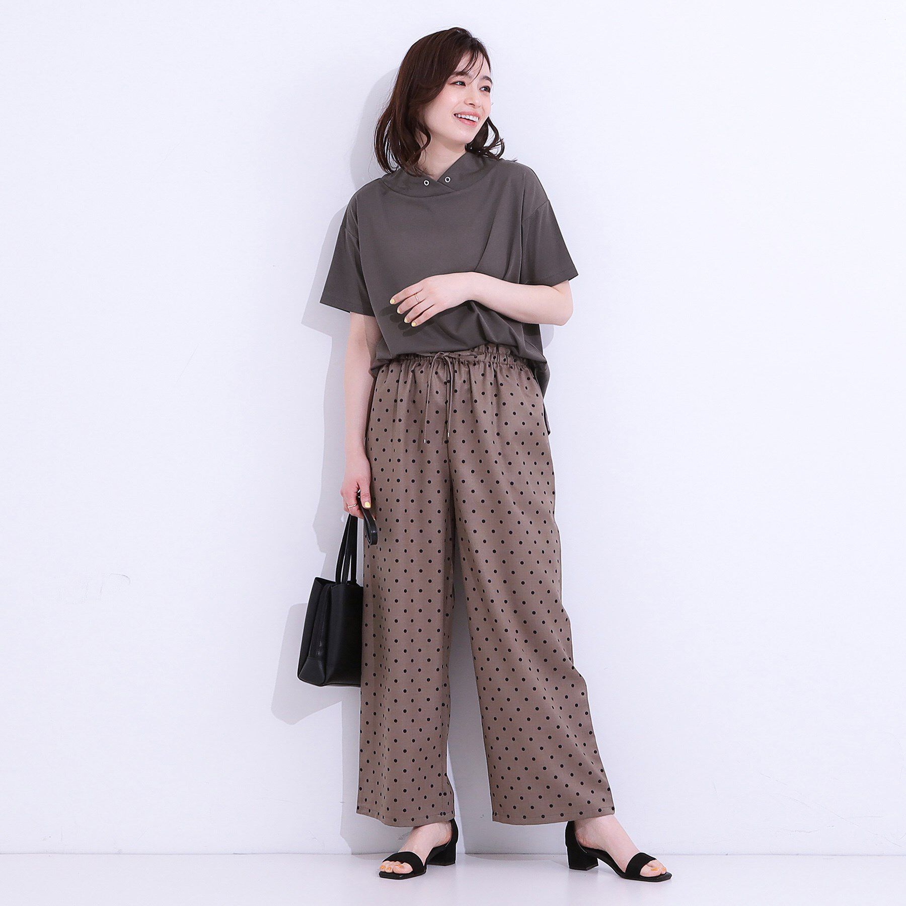 SHOO･LA･RUE「【高レビュー/ひんやり/UV】アウトスタイルもサマになる さらさら抜け襟Tシャツ」|Tシャツ・カットソー|