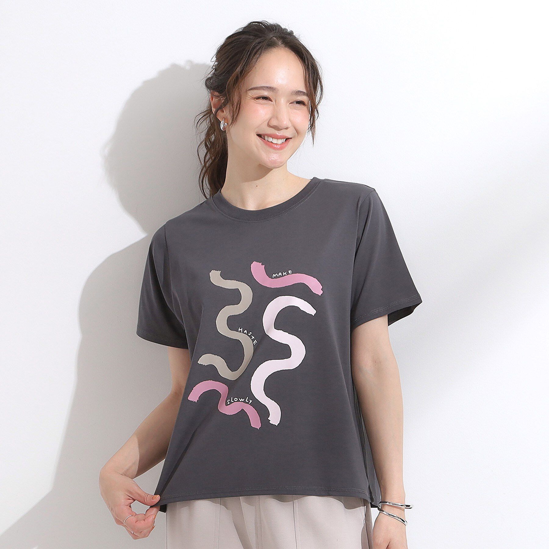 SHOO･LA･RUE「【S-LL/ひんやり/汗ジミ軽減/UVカット】グラフィックアソートTシャツ」|Tシャツ・カットソー|