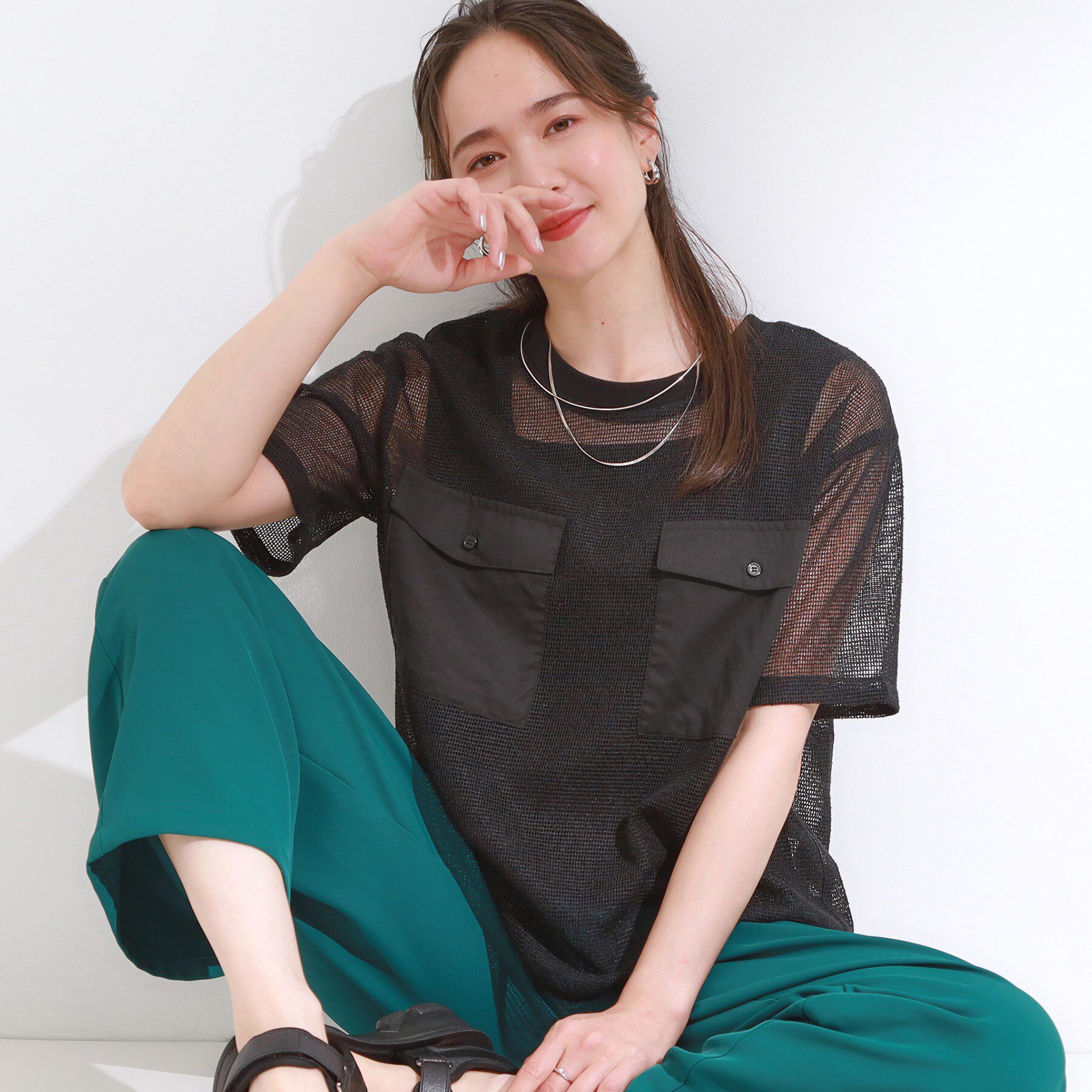 SHOO･LA･RUE「【S-LL】メッシュ素材で大人ヘルシー ポケット付きデザイントップス」|Tシャツ・カットソー|ブラック(019)