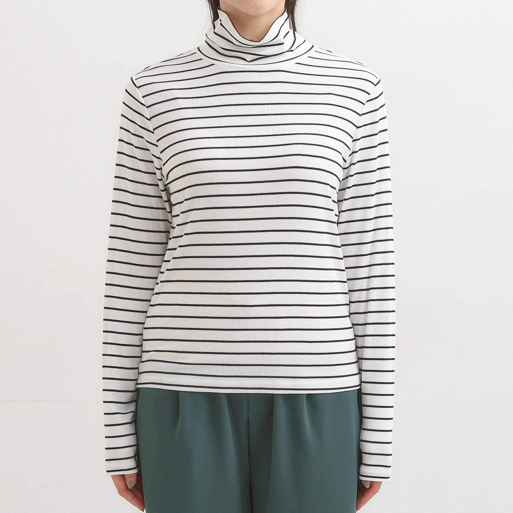 SHOO･LA･RUE「【S-LL/吸湿発熱】なめらかとろみ インナータートル」|Tシャツ・カットソー|