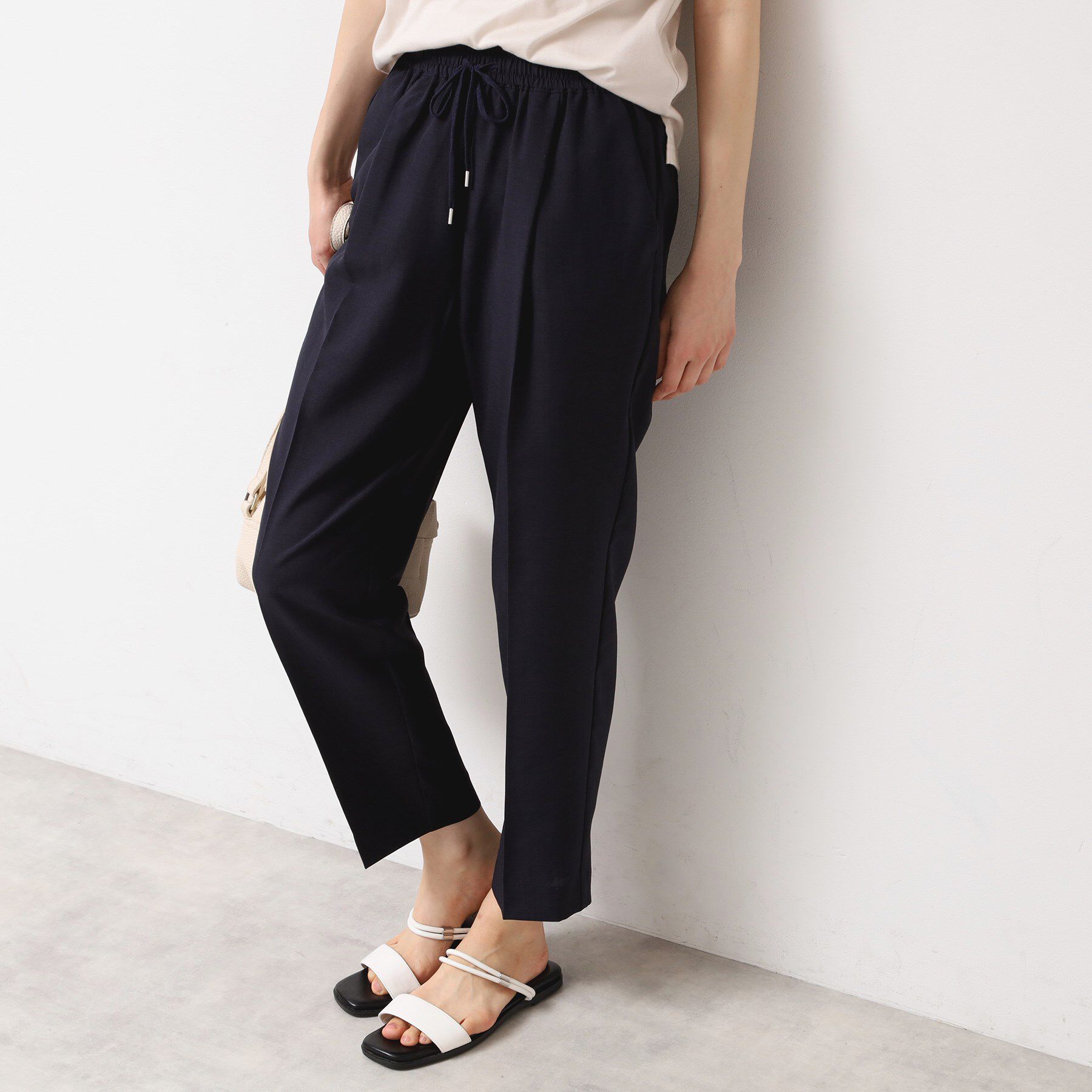 Dessin「【ウエストゴム・洗える】センターライン入りテーパードパンツ（XS～L）」|その他|