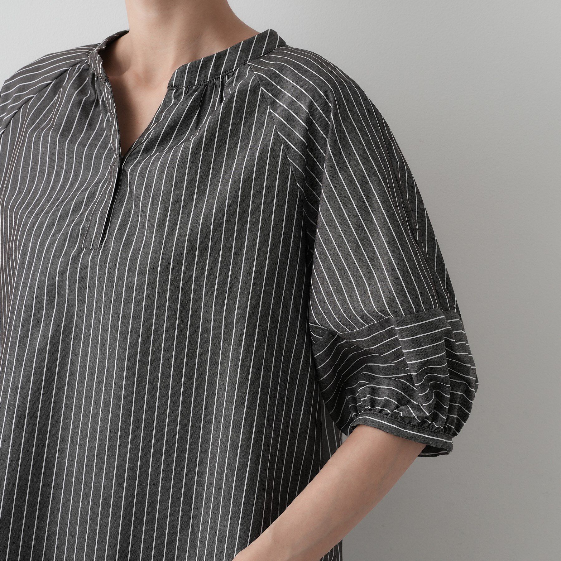 Dessin「【洗える/五分袖】ランタンスリーブスキッパーネックブラウス」|シャツ・ブラウス|