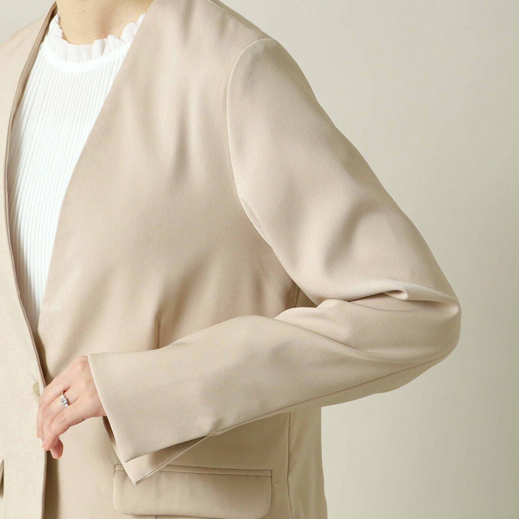 ITS&rsquo;DEMO「【通勤／手洗い可／吸水速乾】ツイルノーカラージャケット」|ノーカラージャケット|