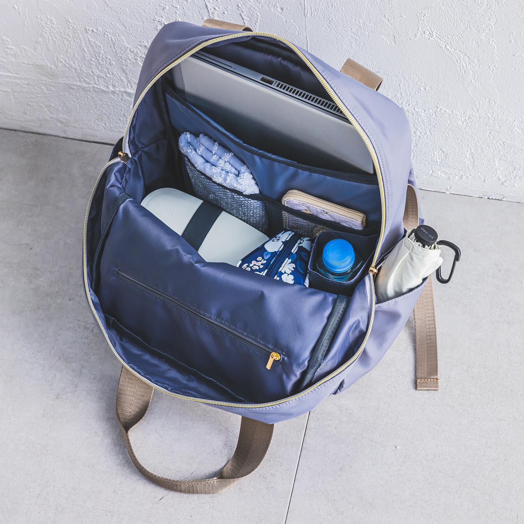 ITS&rsquo;DEMO「【A4・PC対応／10ポケット】収納アドバイザーボックスリュック」|リュック|