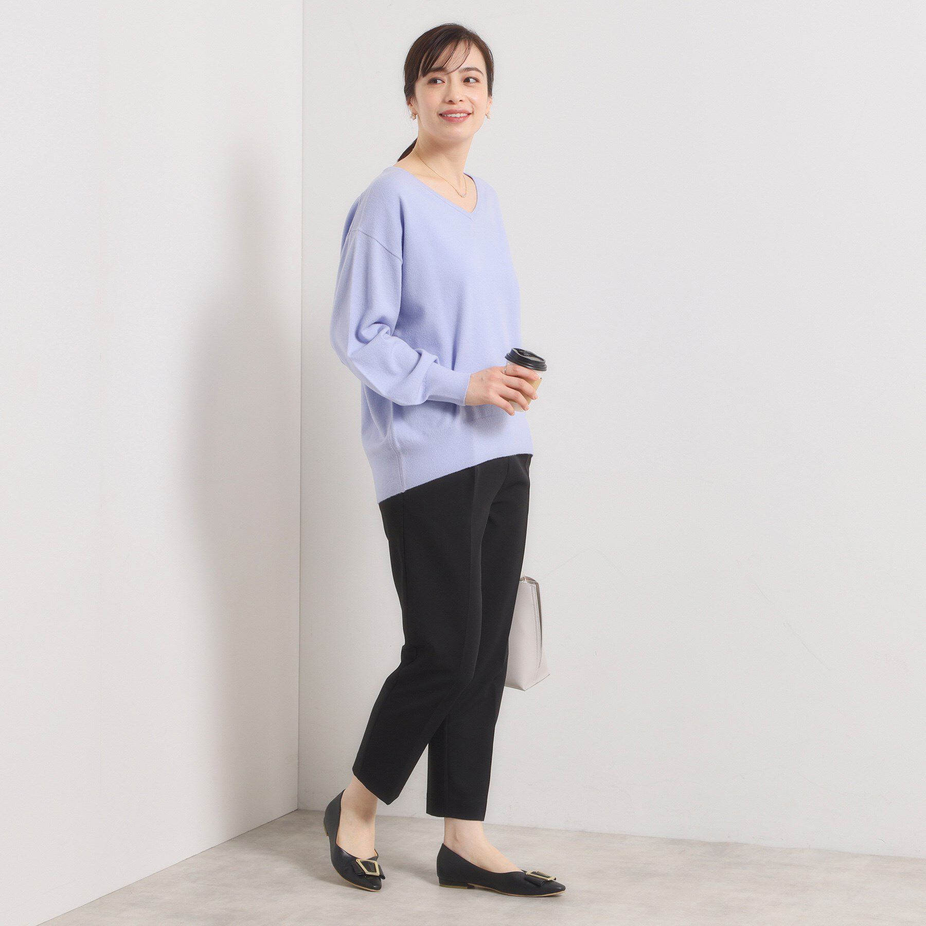 ITS&rsquo;DEMO「【静電気防止／手洗い可】クリーミータッチVネックニット」|ニット・セーター|