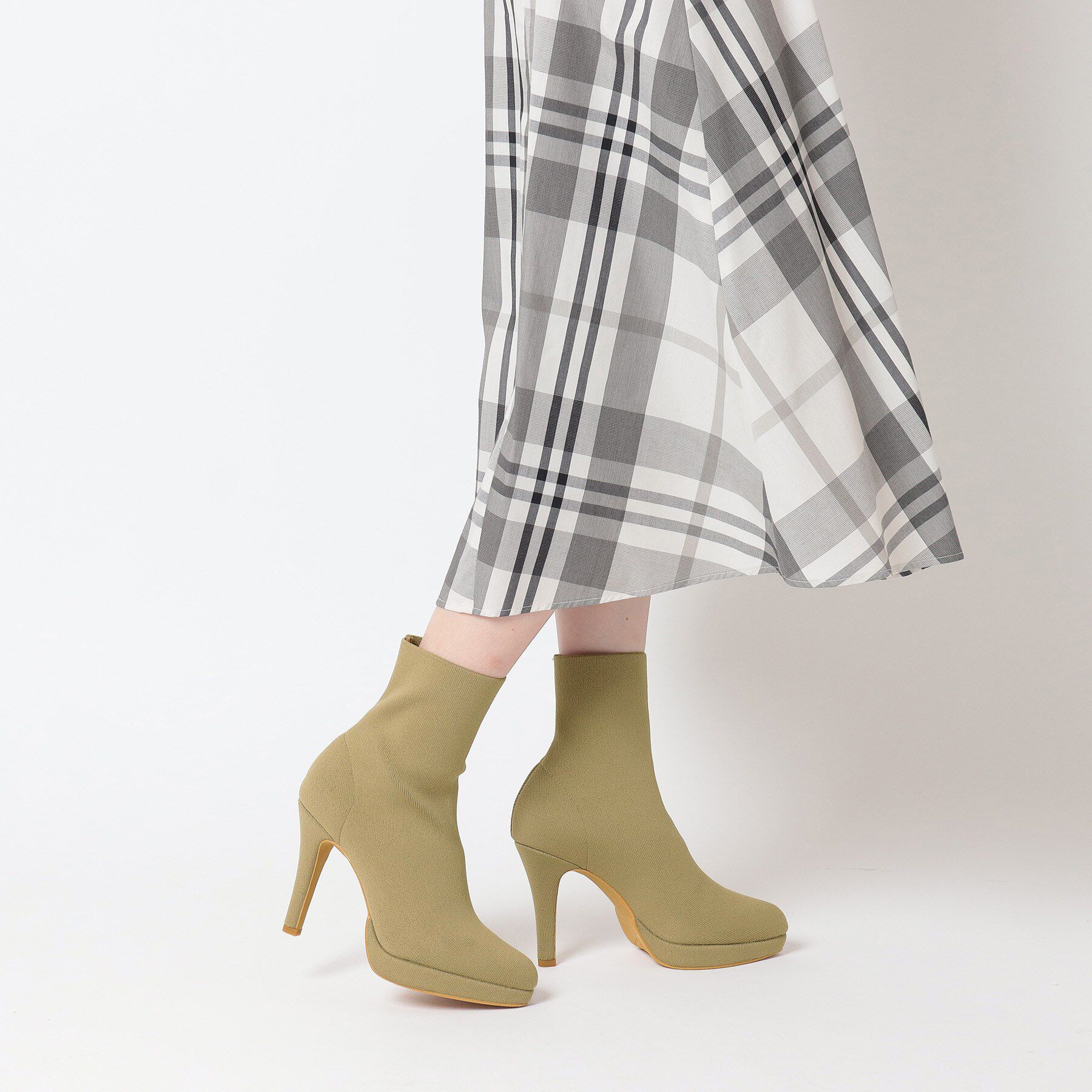 ESPERANZA「アーモンドトゥヒールストレッチニットショートブーツ 24SS」|ショートブーツ|