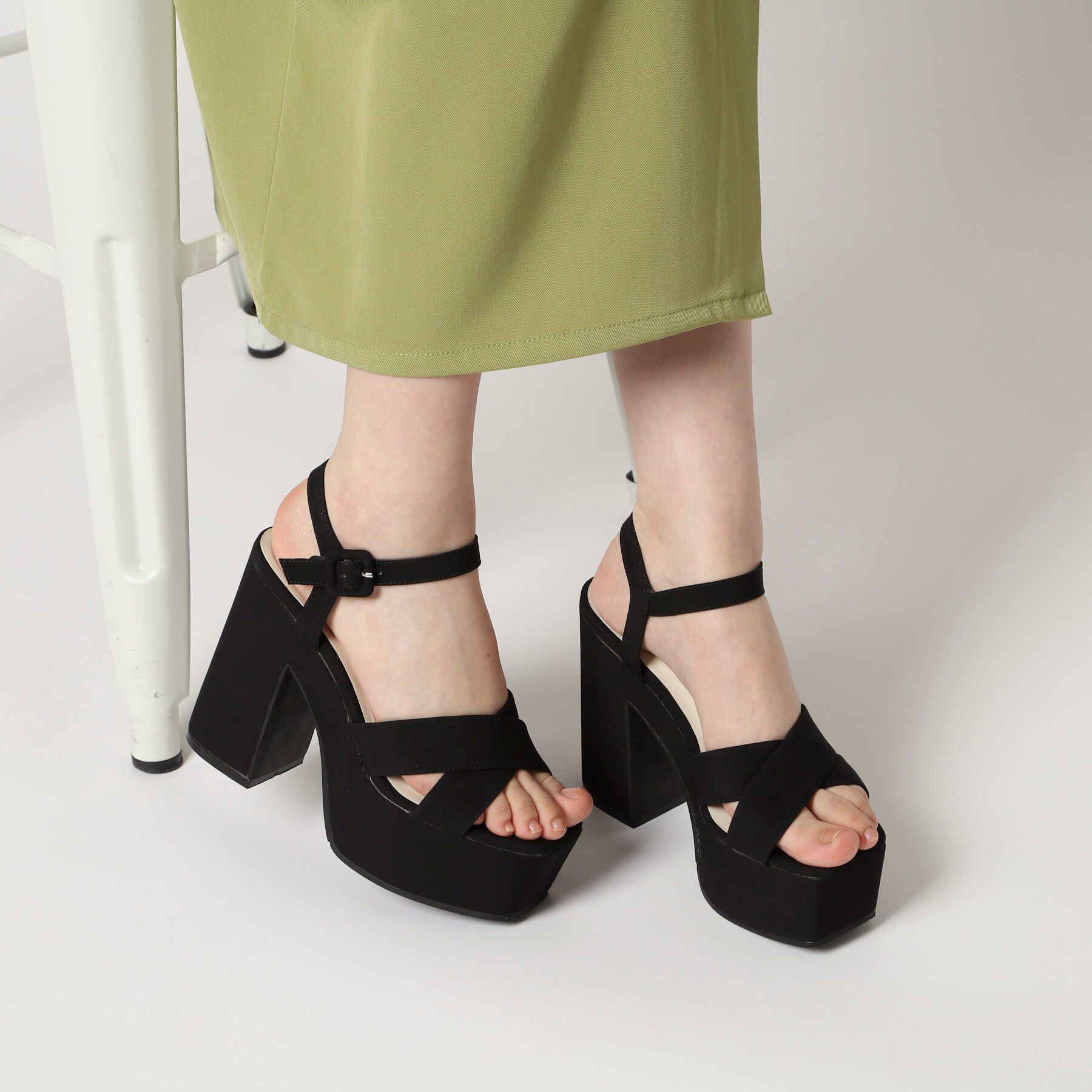 ESPERANZA「◆【ラク盛り／サンダル】リピーター続出／脚長美脚　ラク盛り厚底サンダル　24年Ver」|サンダル|