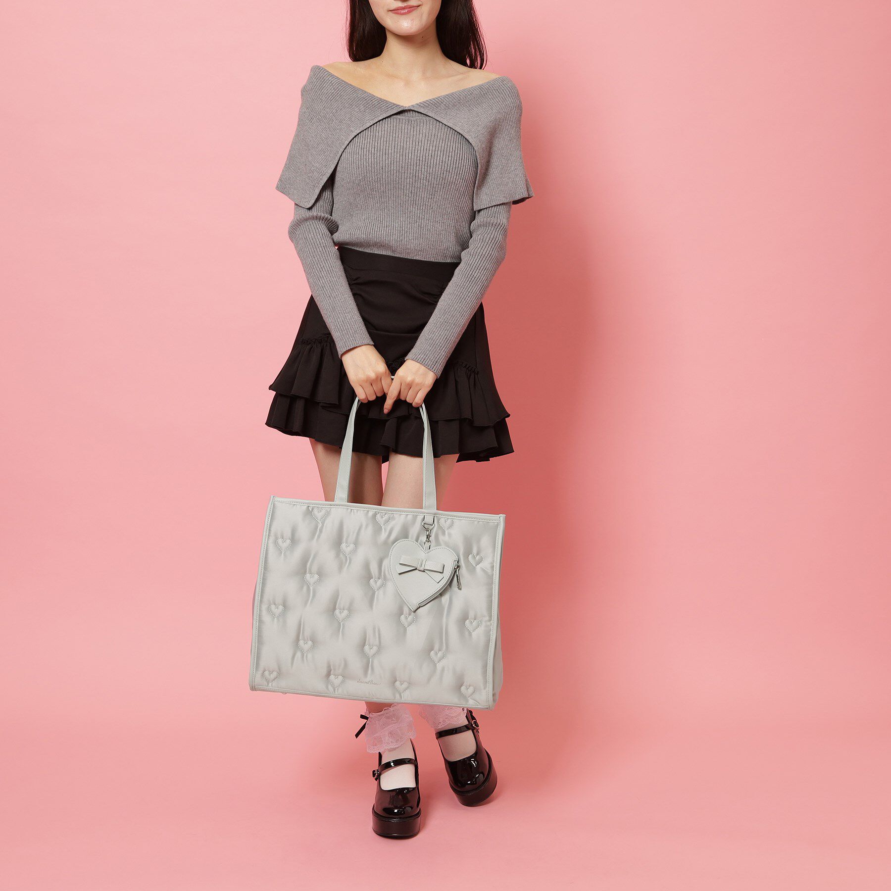 Ober Tashe「【キャリーオンベルト付き】ハートモチーフトートバッグ」|トートバッグ|