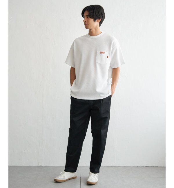 ikka「UNIVERSAL OVERALL ユニバーサルオーバーオール DAILYワンポイント刺繍Tシャツ」|Tシャツ・カットソー|