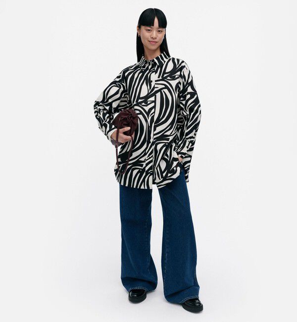 Marimekko「【一部店舗・オンラインストア限定】Nila Jokuraita シャツ」|シャツ・ブラウス|ｵﾌﾎﾜｲﾄ&times;ﾌﾞﾗｯｸ