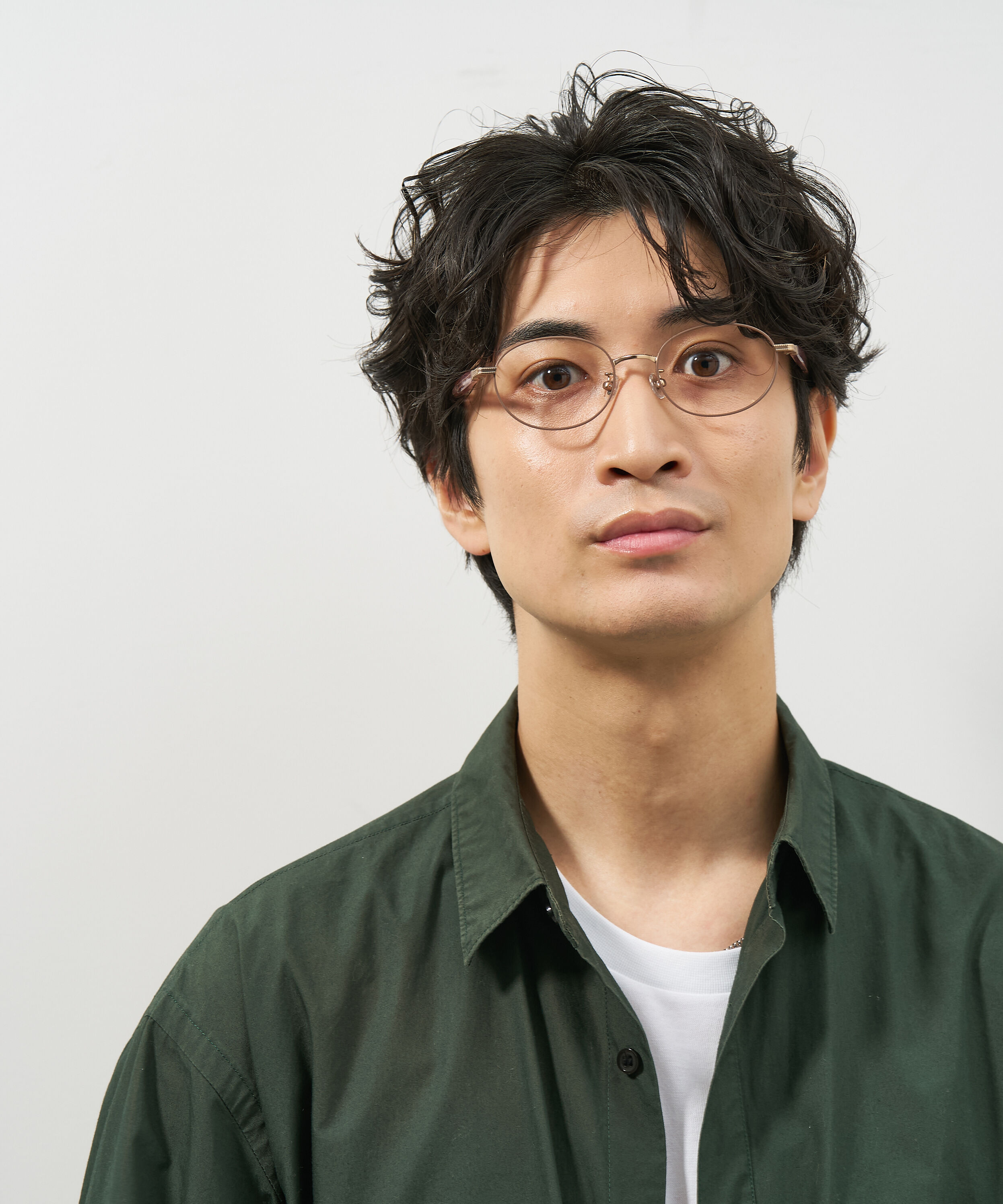  「オーバル型 メガネ｜上品で高級感のある 大人可愛いメガネ フェミニン レンズ交換券付き STANDARD MUSE」|メガネ|