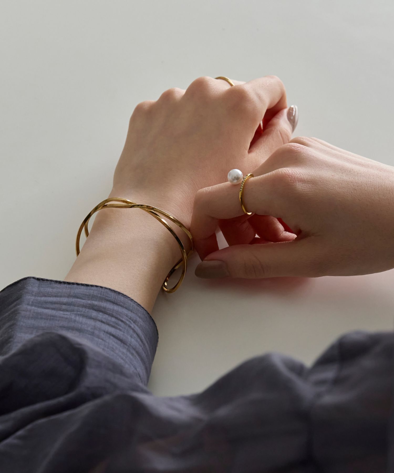 Phoebe「【金属アレルギー対応】ドローラップパールビジューリング　ゴールド」|リング|