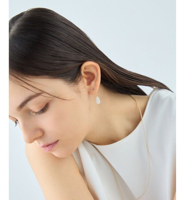 ete「[スウィングドロップ] K10 ナチュラルストーン ピアス」|ピアス|