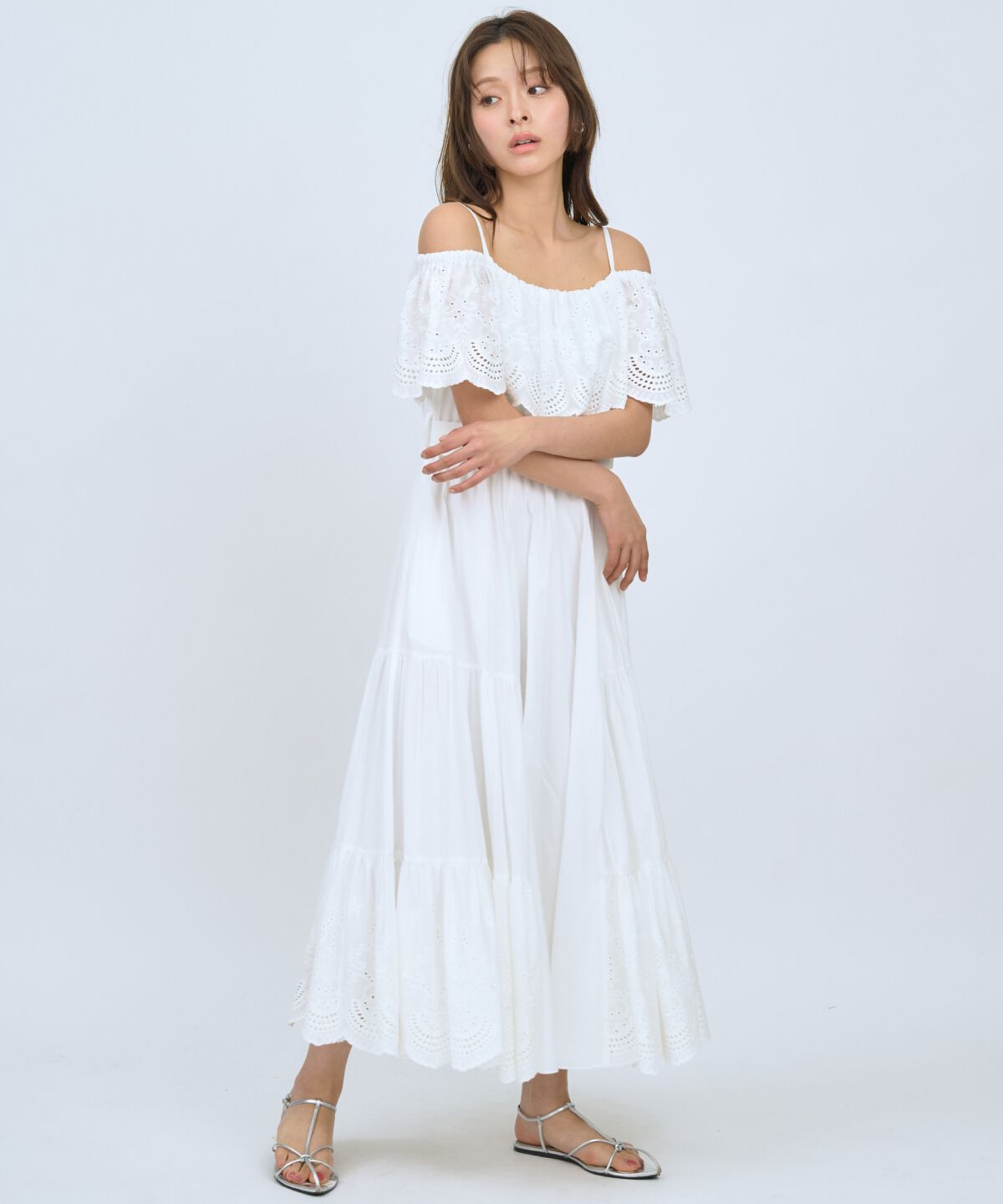 アンドクチュール「レースオフショルティアードワンピース」|ワンピース|