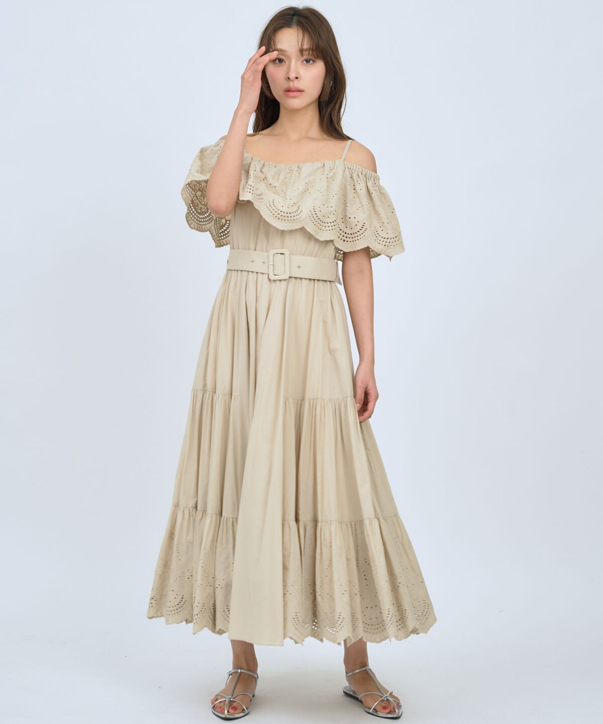 アンドクチュール「レースオフショルティアードワンピース」|ワンピース|