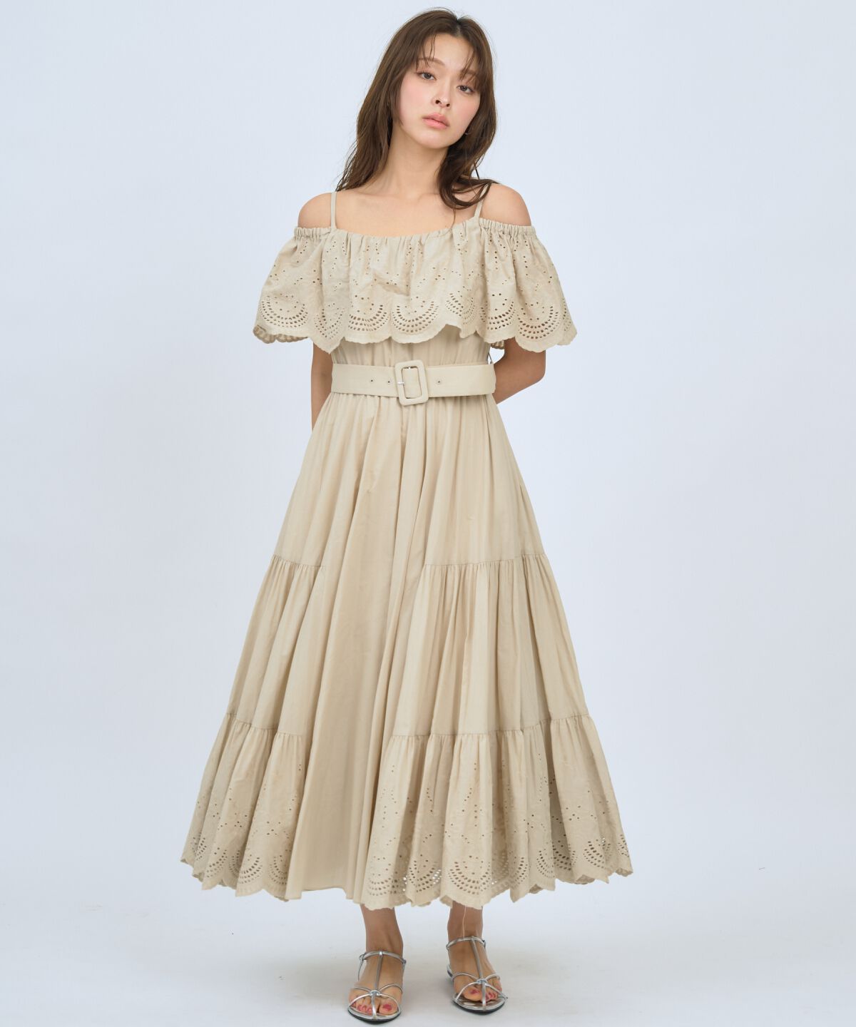 アンドクチュール「レースオフショルティアードワンピース」|ワンピース|