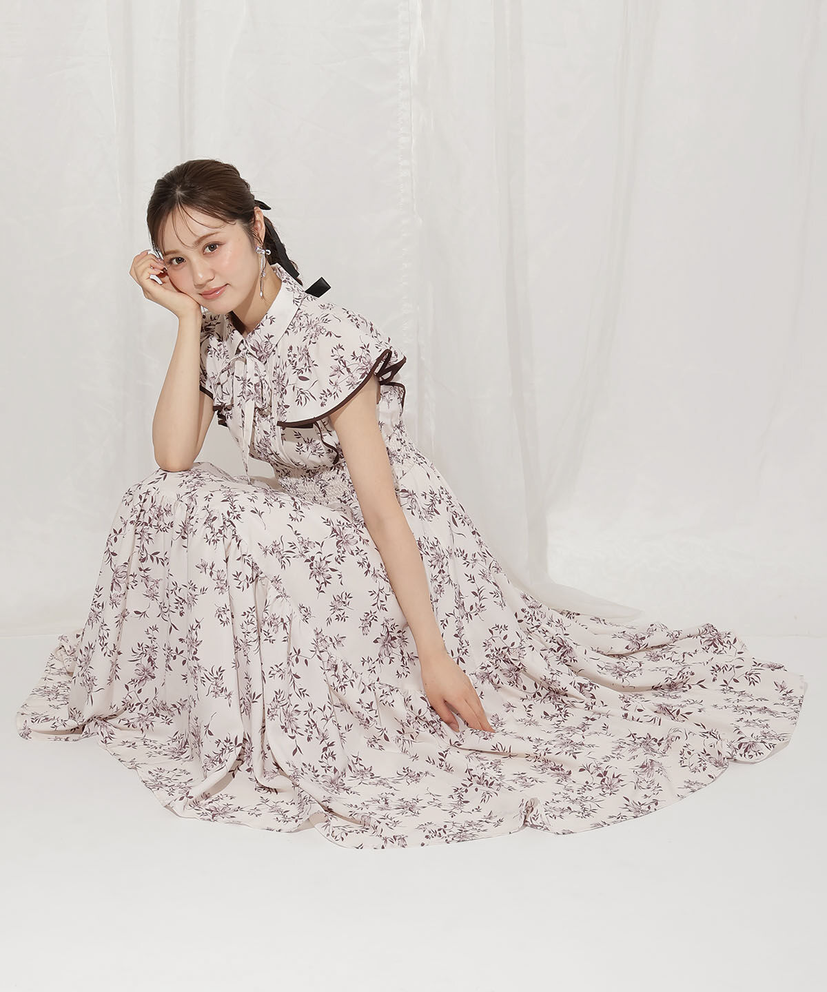 WILLSELECTION「モノトーンフラワーティアードワンピース」|ワンピース|